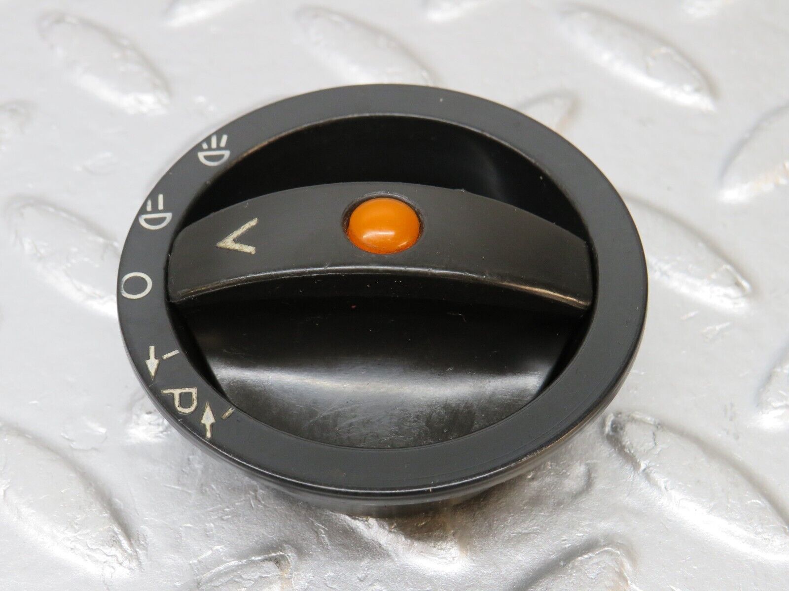 39825 Mercedes-Benz R107 350SL Headlight Switch Knob With Collar