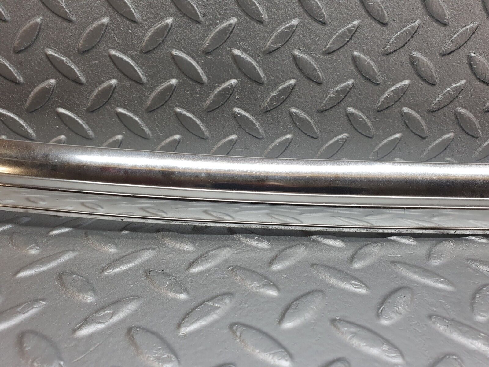 43056 Mercedes-Benz R107 Hardtop Under Windshield Chrome Trim