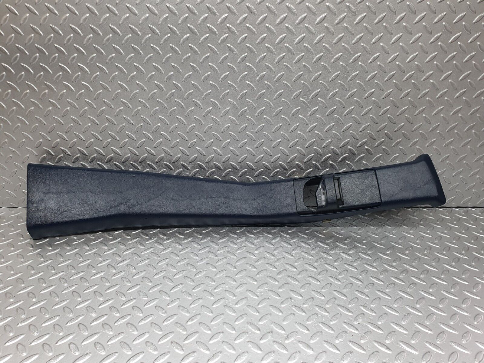42653 Mercedes-Benz W201 190 2.0L B Pillar Cover Right Blue 2016921889 2016920044