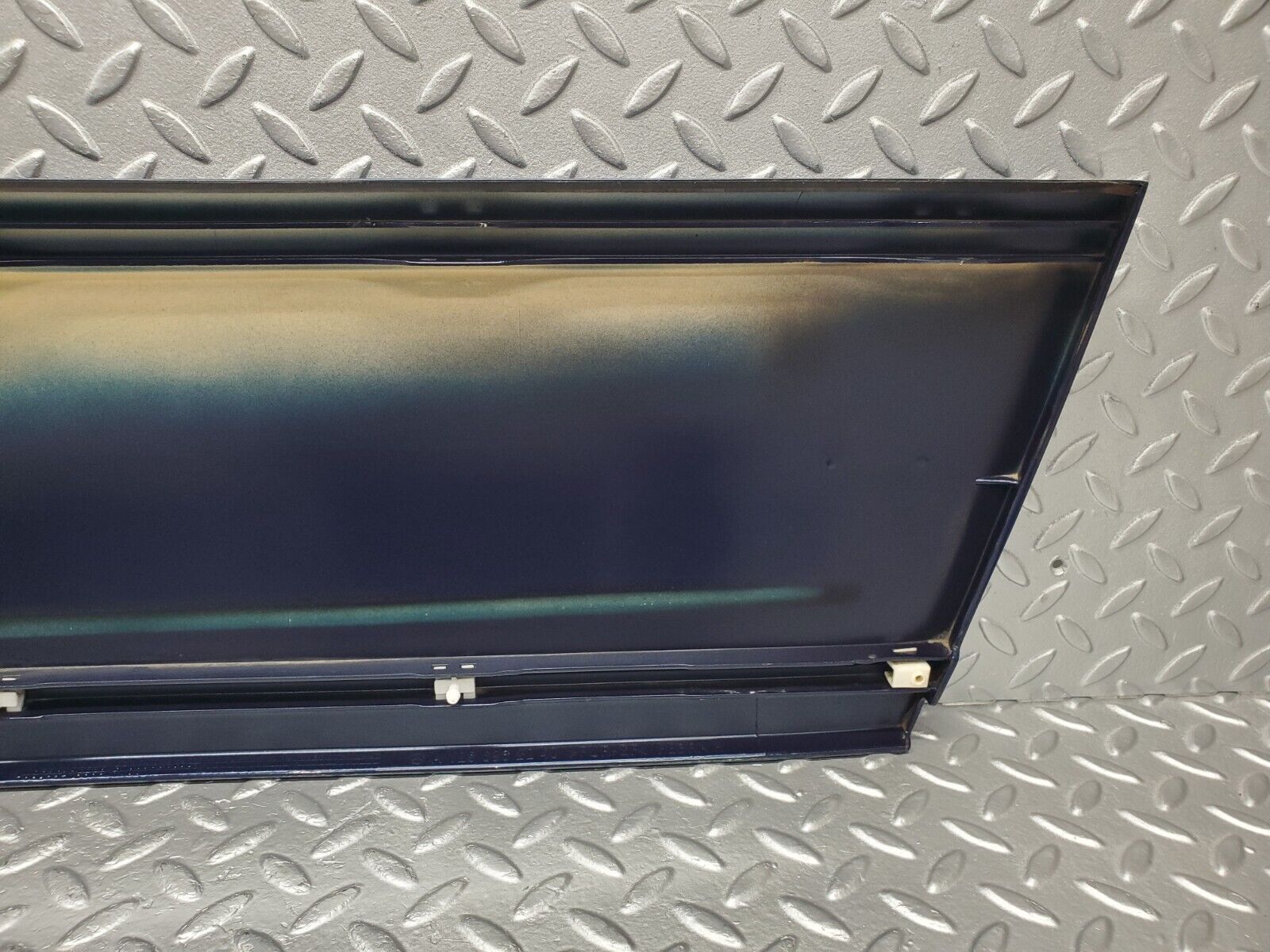 46746 Mercedes-Benz R129 320SL Coupe Right Door Lower Moulding Trim 1296902240