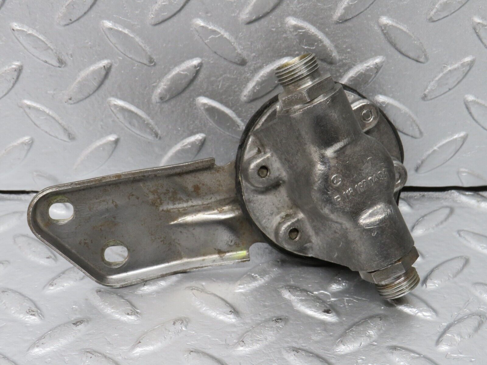 39888 Mercedes-Benz R107 350SL Oil Pressure Damper 1161870494 1161870196