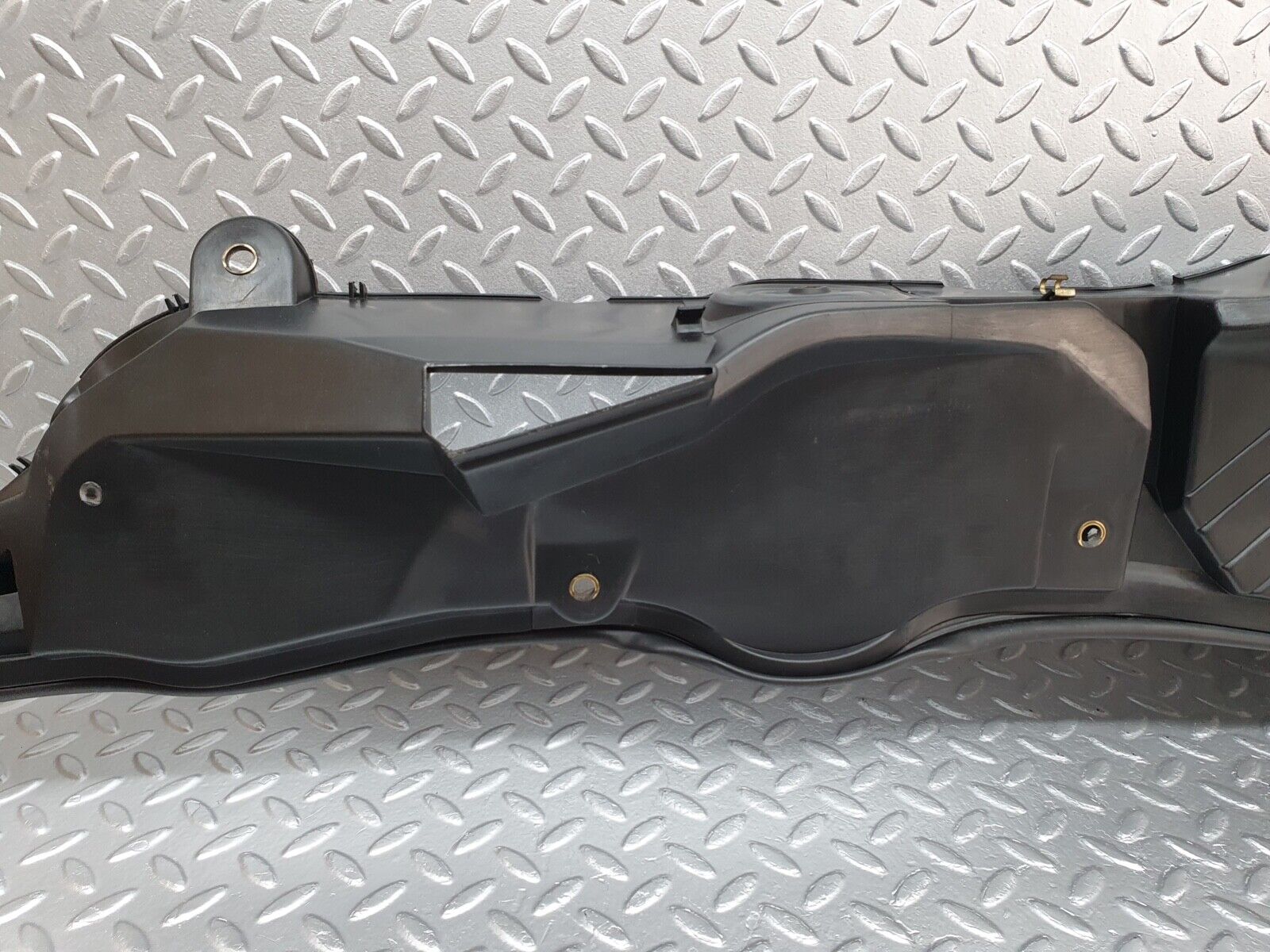 42001 Mercedes-Benz W202 C200 Air Duct 2028300144