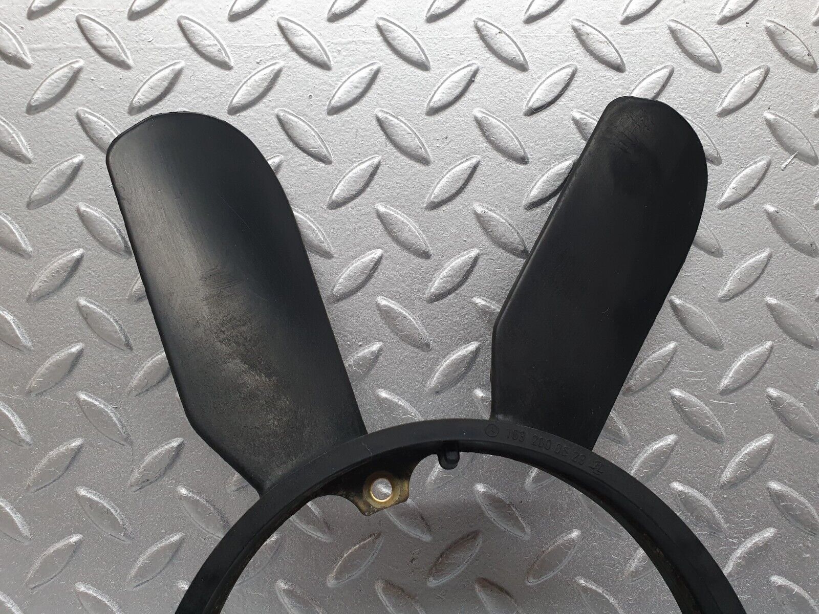 42294 Mercedes-Benz R129 320SL Coupe Engine Cooling Fan 1032000623