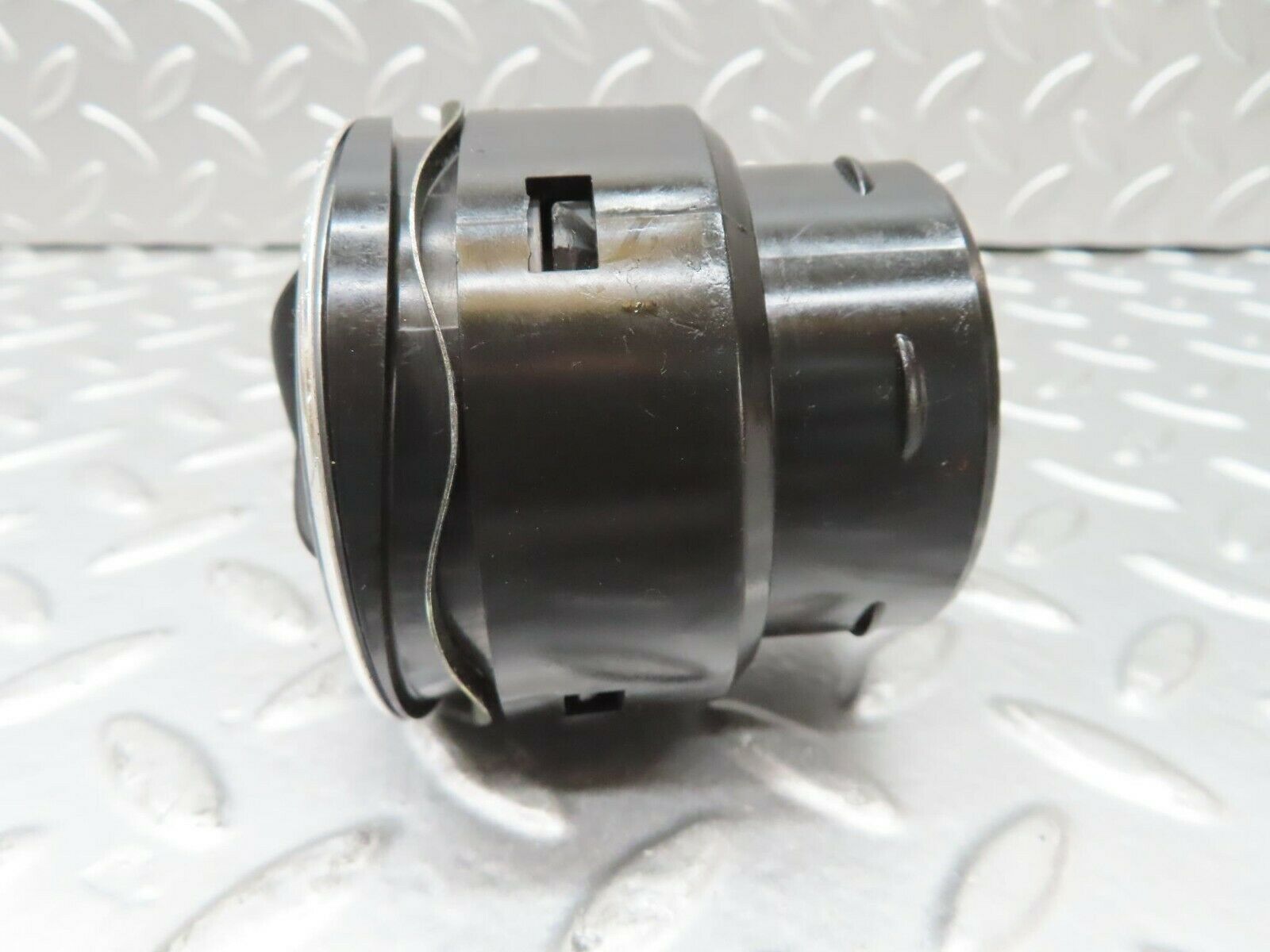 15602 Mercedes-Benz R107 450SL Dashboard Air Vent