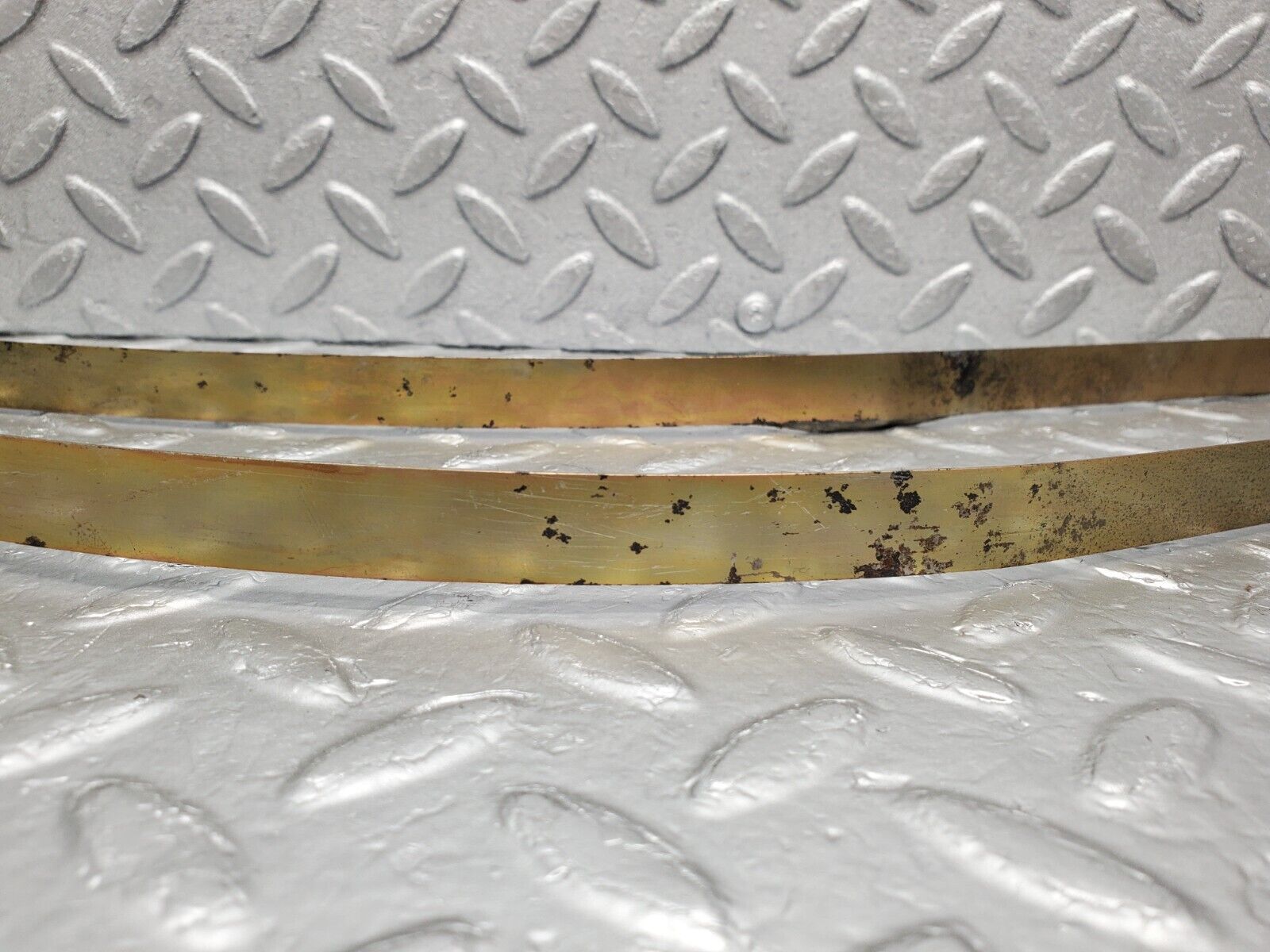 46404 Mercedes-Benz C123 280CE Coupe Heater Box Holder Strap