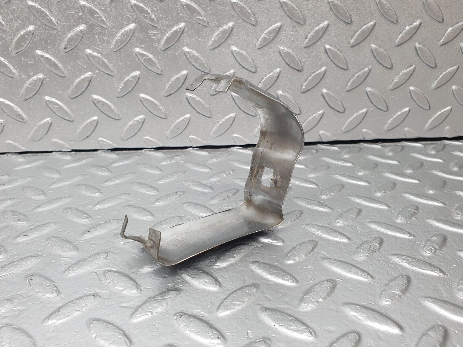 43385 Mercedes-Benz W108 280SE Rear Bumper Chrome Cover