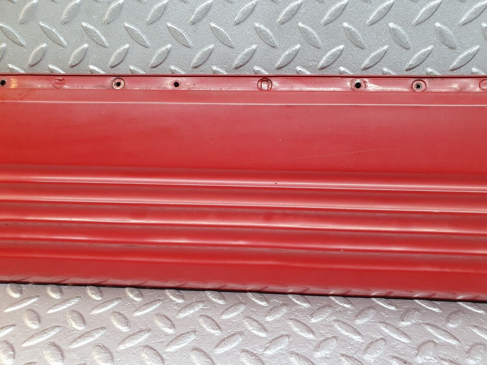 43789 Mercedes-Benz C126 380SEC Coupe Left Door Lower Moulding Trim 1266901140