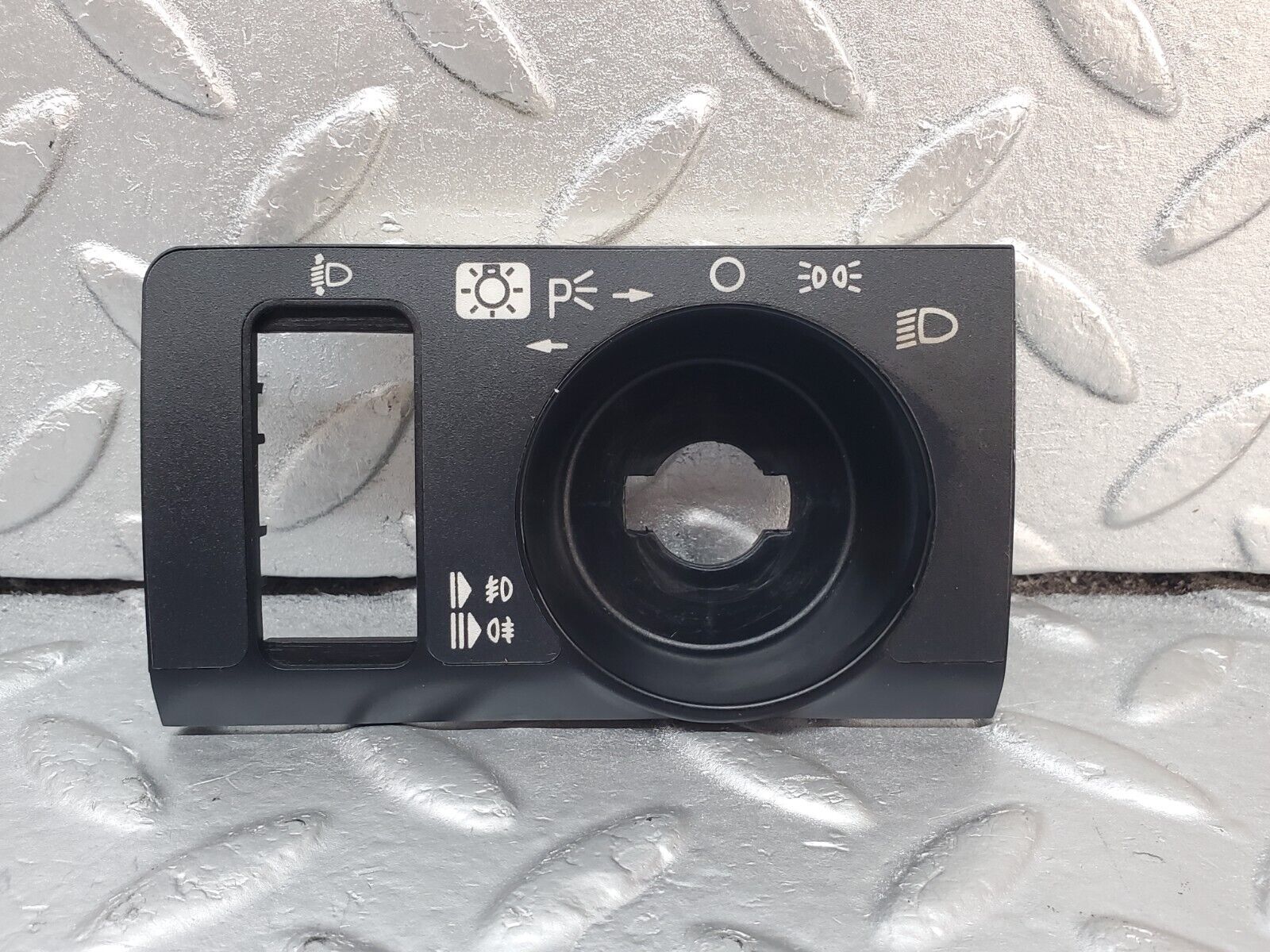 45599 Mercedes-Benz W126 420SE Headlight Switch Surround Cover Trim