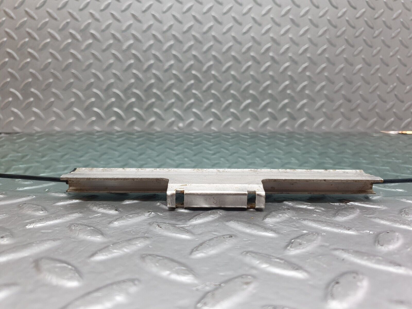 42816 Mercedes-Benz W201 190 2.0L Rear Right Door Window Glass