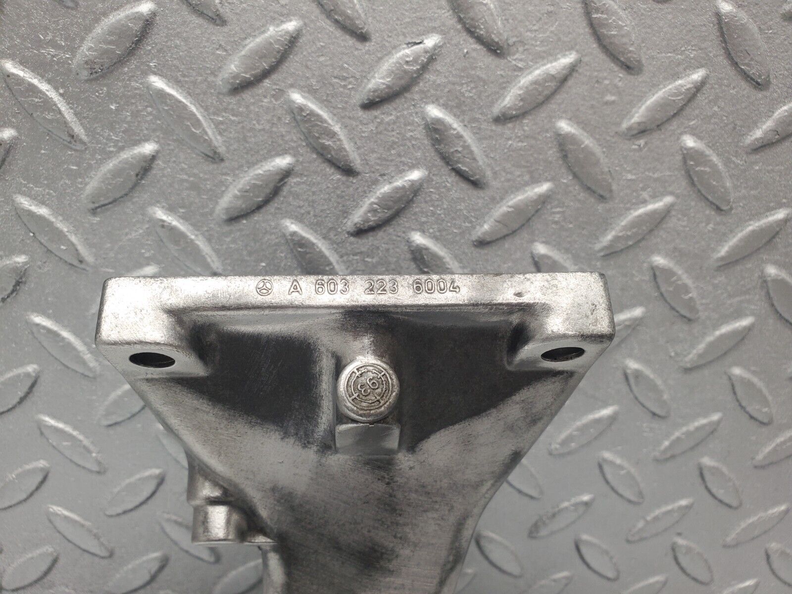 46168 Mercedes-Benz W124 280E Engine Mount Bracket Left Side 6032236004