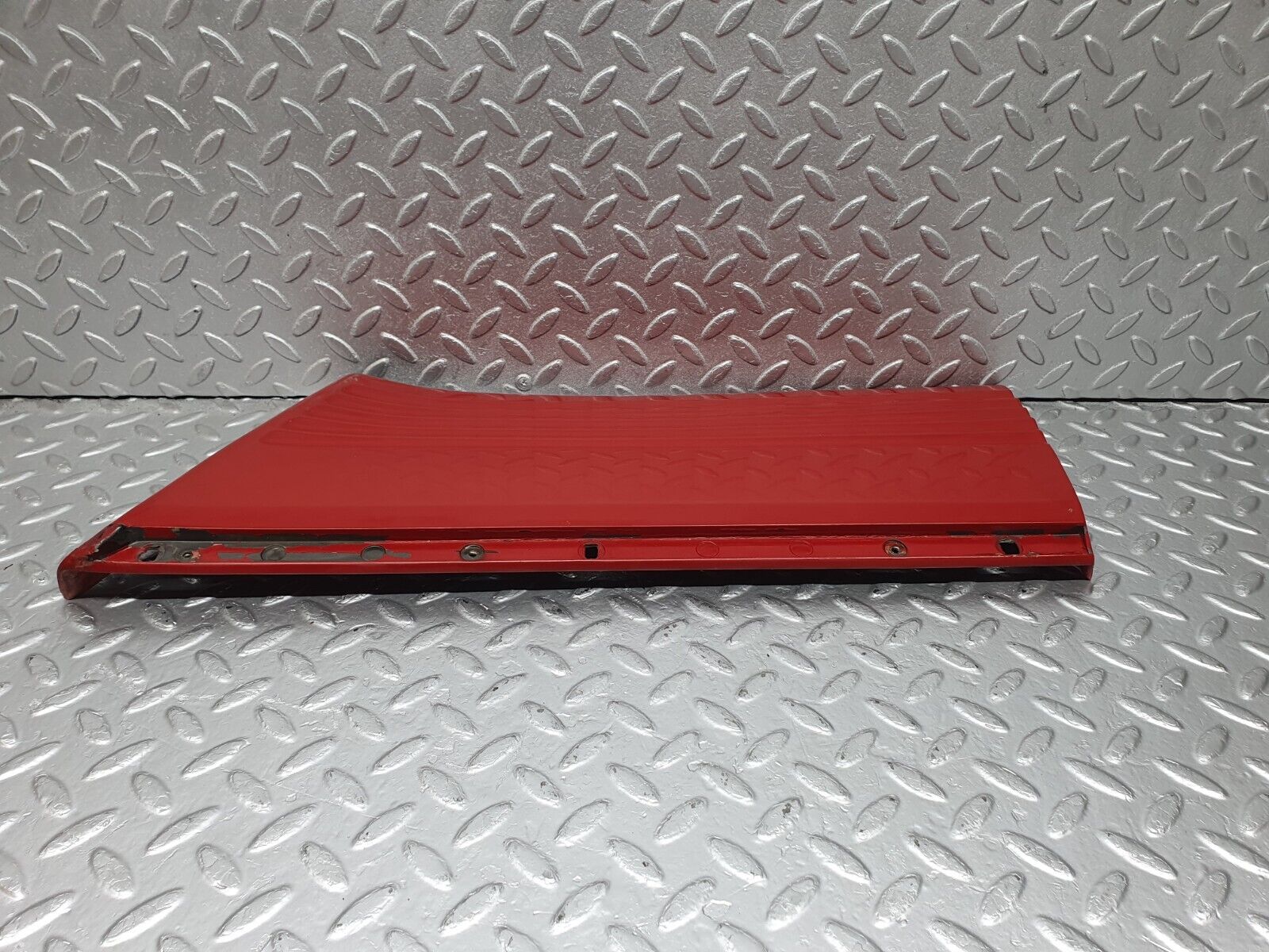 43490 Mercedes-Benz C126 380SEC Coupe Rear Left Fender Wing Lower Moulding Trim