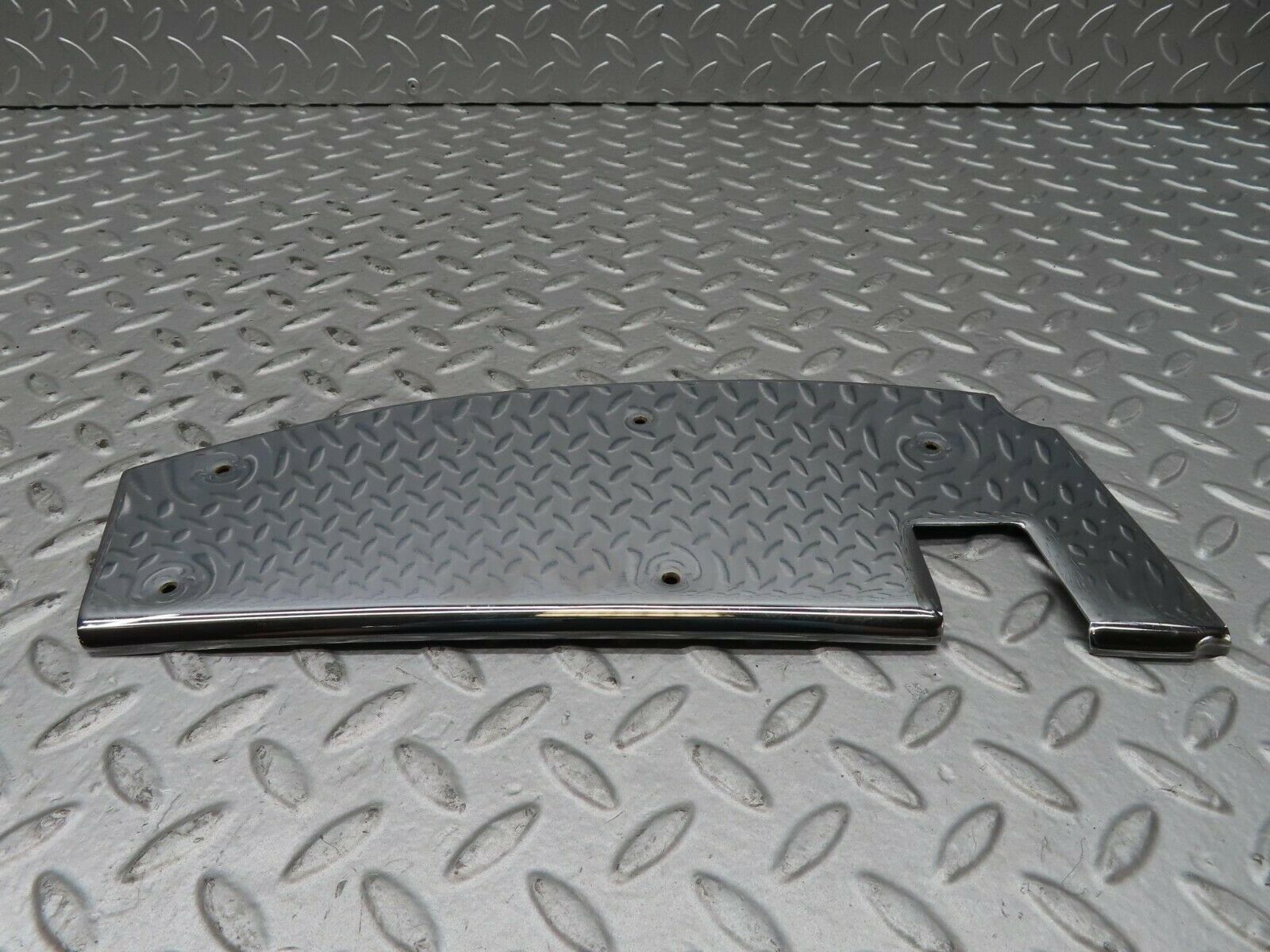 15620 Mercedes-Benz R107 450SL Left Door Chrome Trim