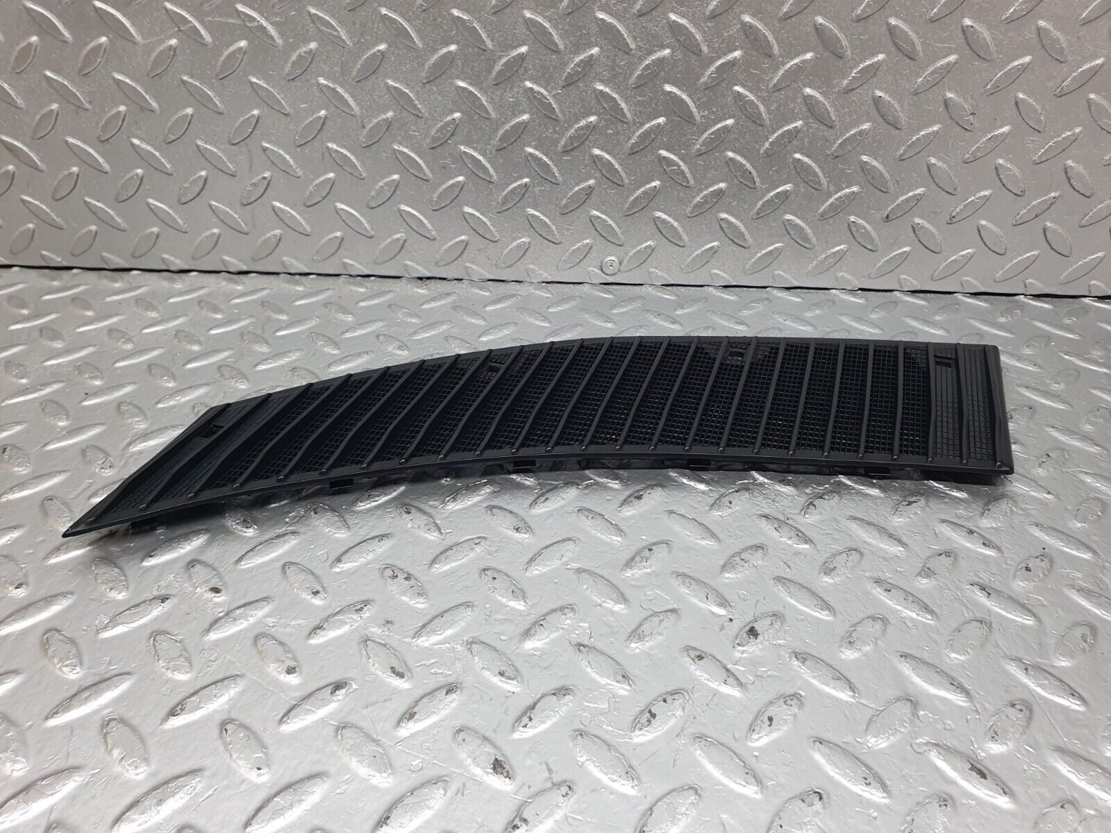 43902 Mercedes-Benz C123 230CE Coupe Air Intake Grill Left Side 1238362965