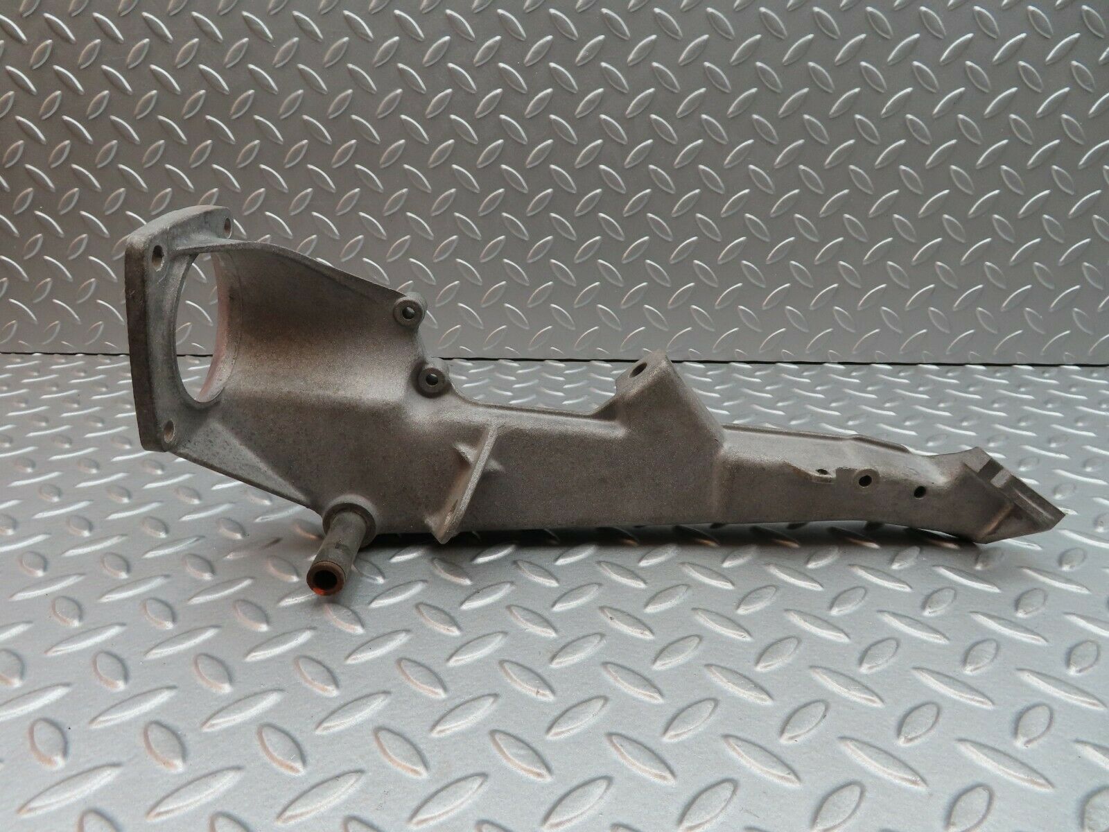 5122 Mercedes-Benz R107 350SL Brake Pedal Bracket 1072941101