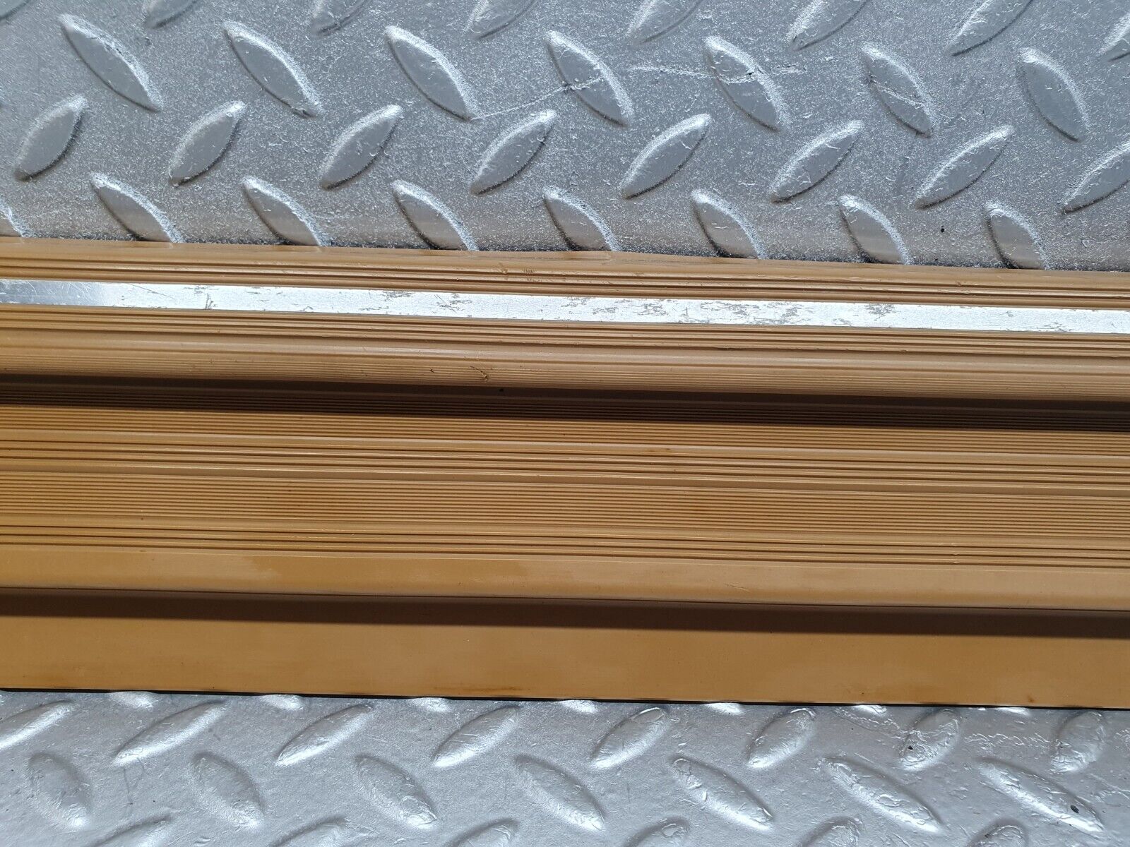 43500 Mercedes-Benz C126 380SEC Coupe Door Sill Left Side