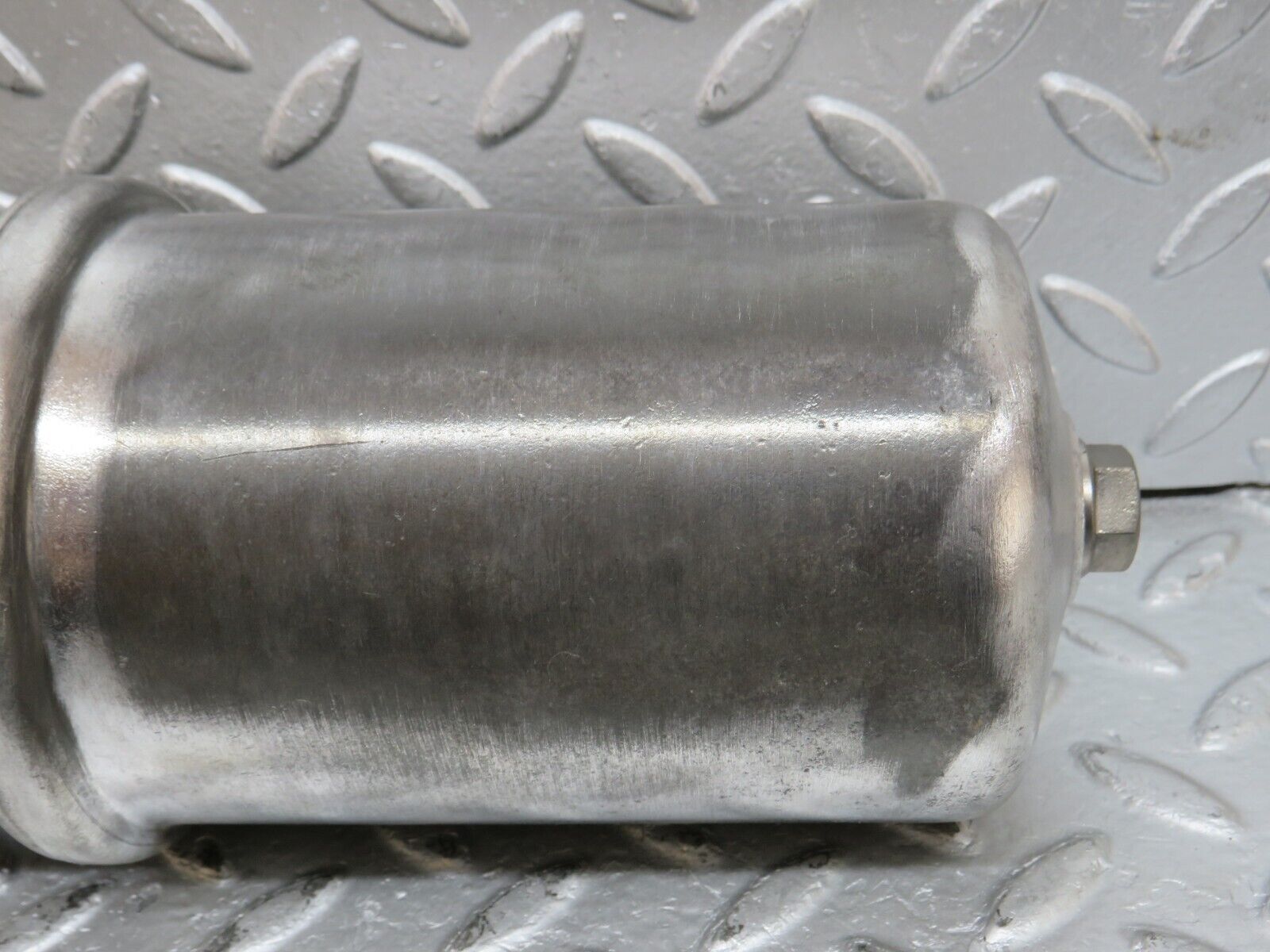 32849 Mercedes-Benz C107 R107 350 V8 Oil Filter Housing 1161840309