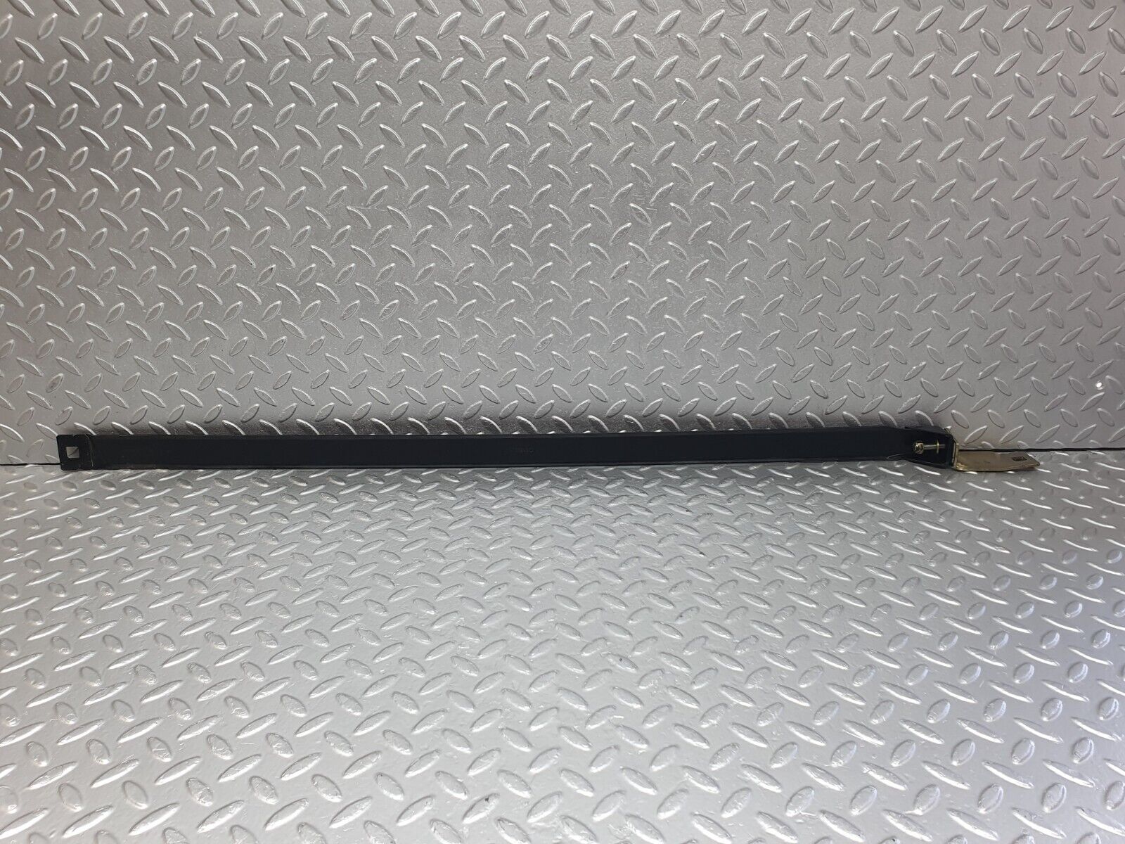 42912 Mercedes-Benz W201 190 2.0L Fuel Tank Tightening Strap 2014700040