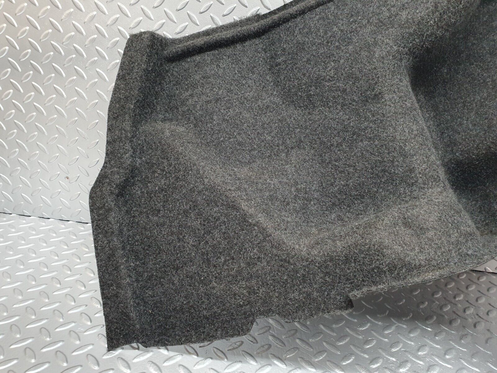 41763 Mercedes-Benz W202 C200 Trunk Boot Panel Cover Right Grey 2026934091