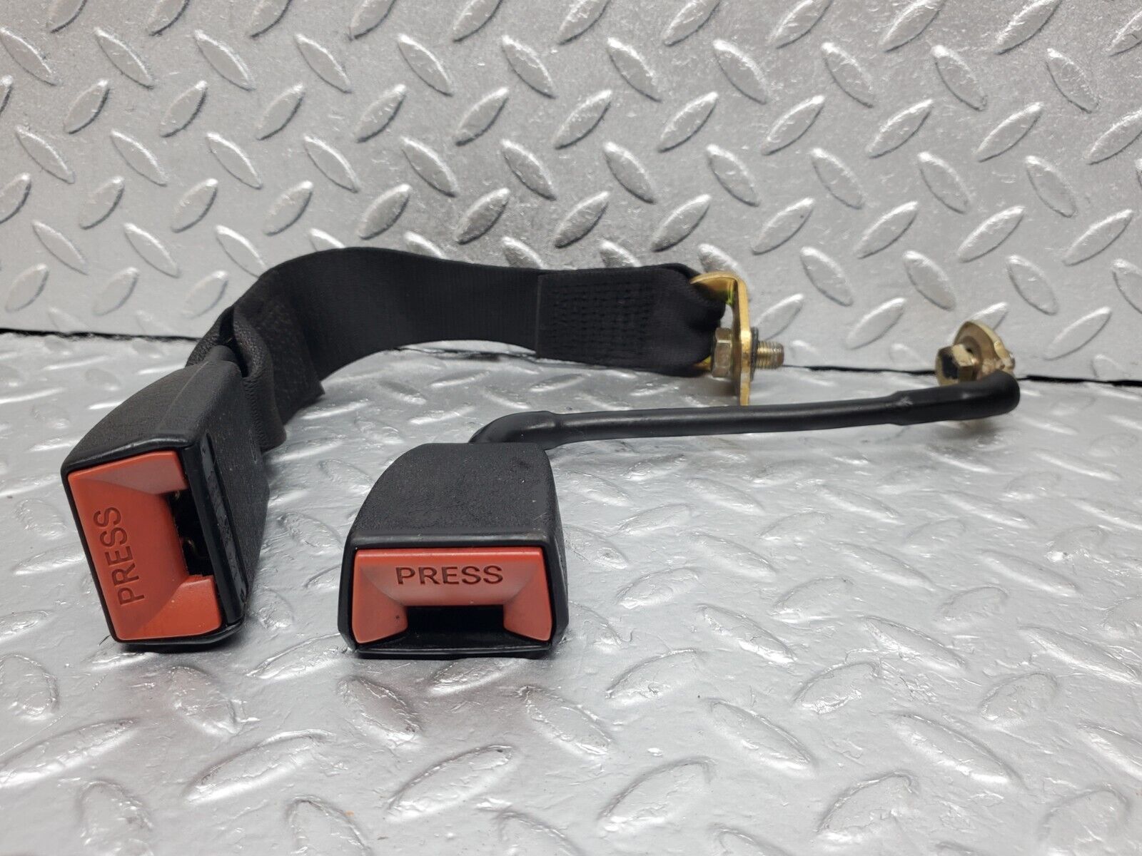 45865 Mercedes-Benz W126 420SE Rear Seat Belt Set With Buckles 1268601886 1248601185 1268601396