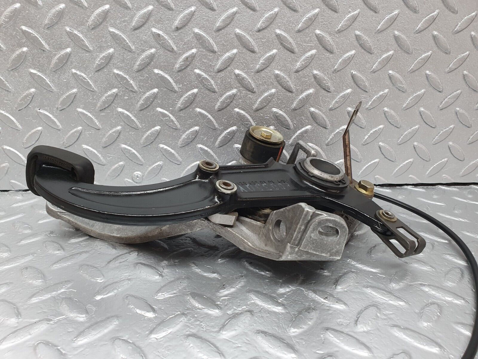 42203 Mercedes-Benz R129 320SL Coupe Parking Brake Pedal 1294270336 1294270101