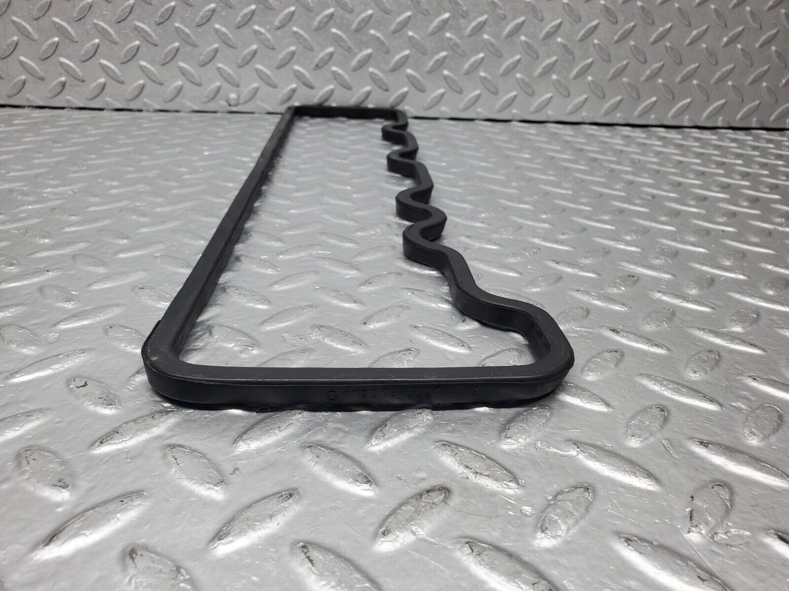 45282 Mercedes-Benz C107 350SLC Coupe Valve Cover Gasket Left Side 1160160521