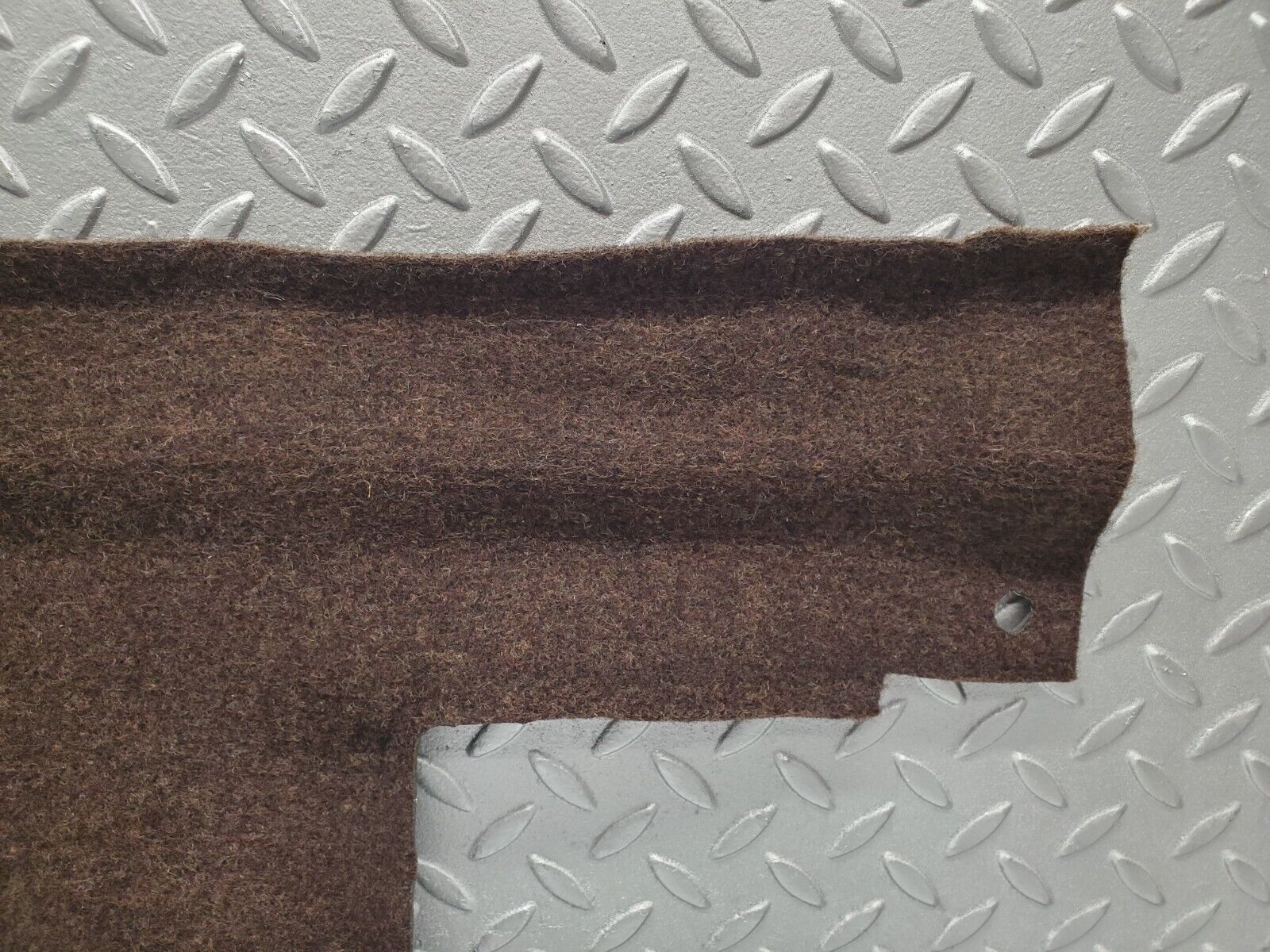 46014 Mercedes-Benz W126 420SE Trunk Boot Carpet Cover Brown