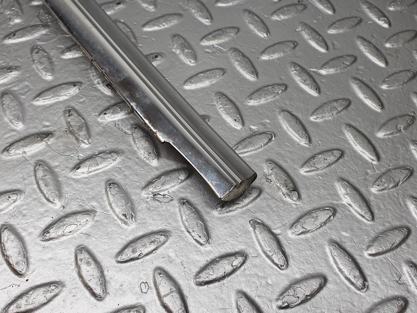 43464 Mercedes-Benz W108 280SE Rear Left Door Window Chrome Trim