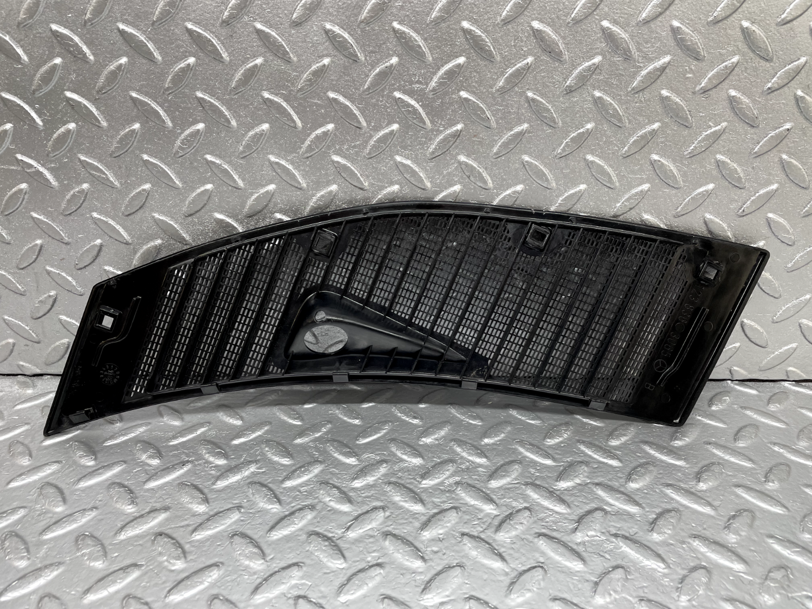 44275 Mercedes-Benz W123 280E Air Intake Grill Right Side 1238363065