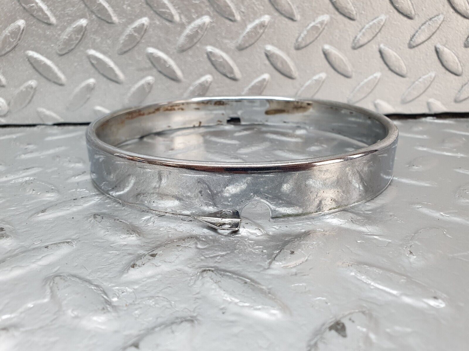 43275 Mercedes-Benz W108 280SE Headlight Chrome Frame