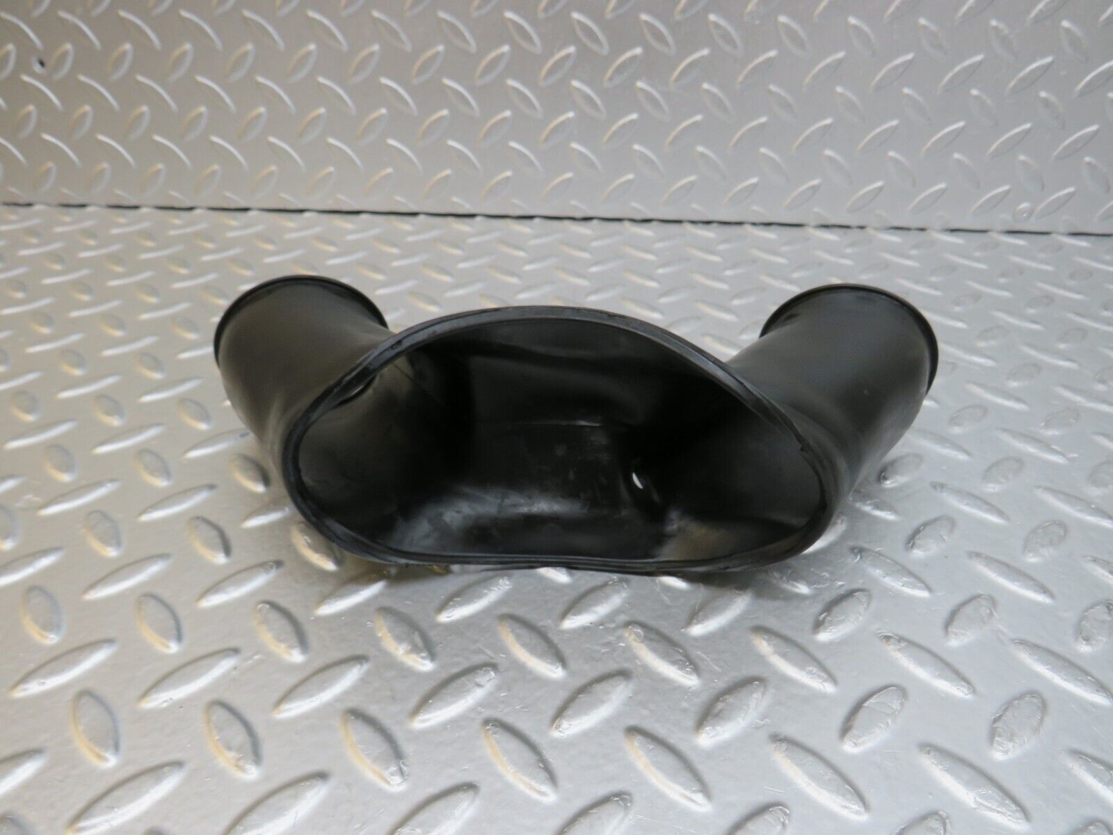 35425 Mercedes-Benz R107 280SL Air Duct Hose Rubber 1078310188