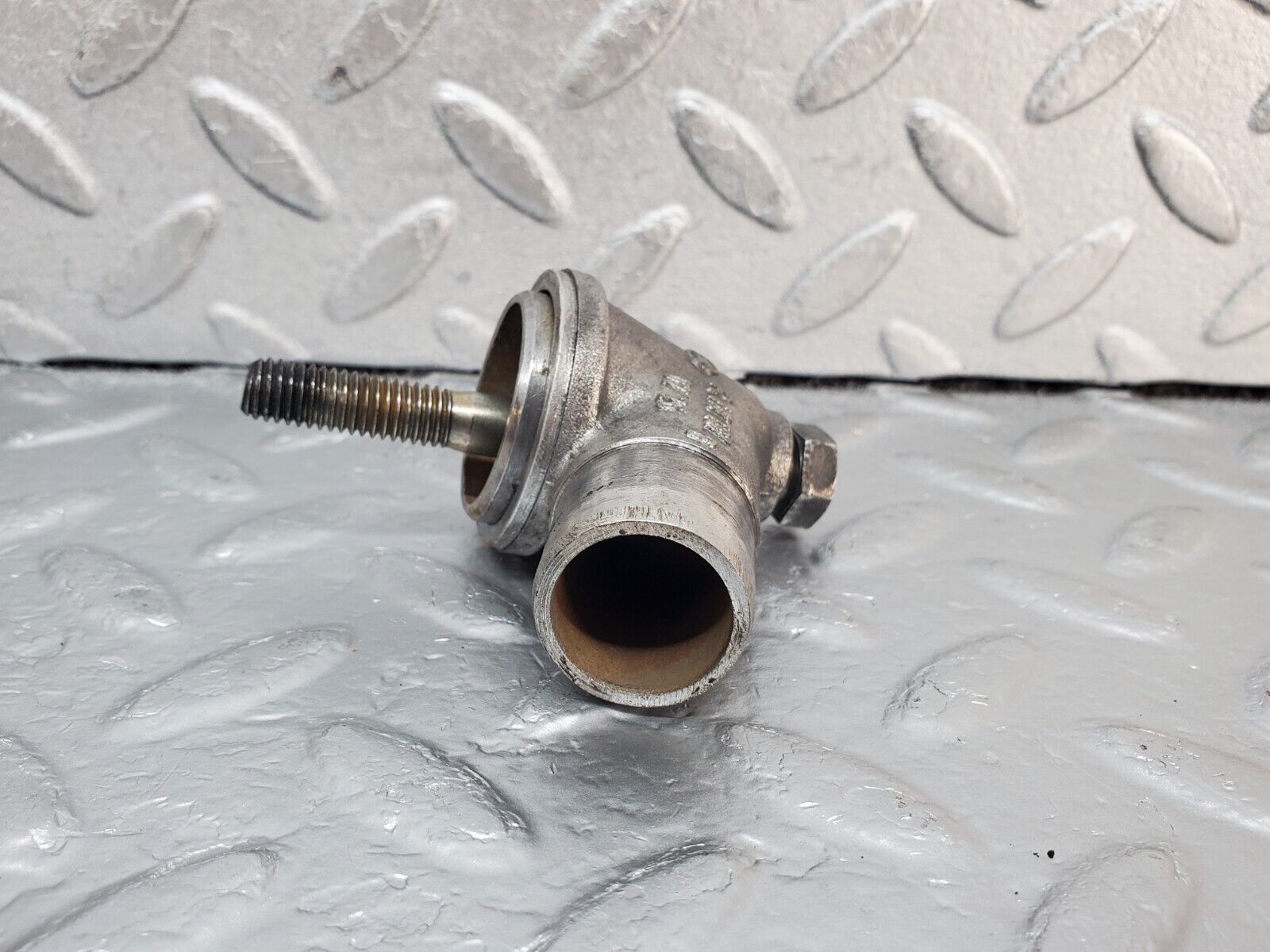 45405 Mercedes-Benz 280E M110.983 Engine Oil Return Pipe 1101870226