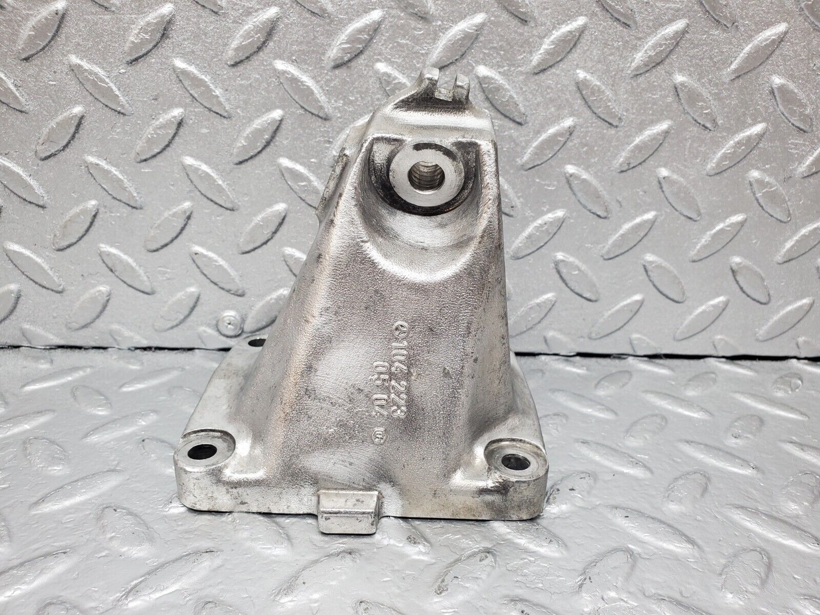 45093 Mercedes-Benz R129 300SL Coupe Engine Mount Bracket Right 1042230504