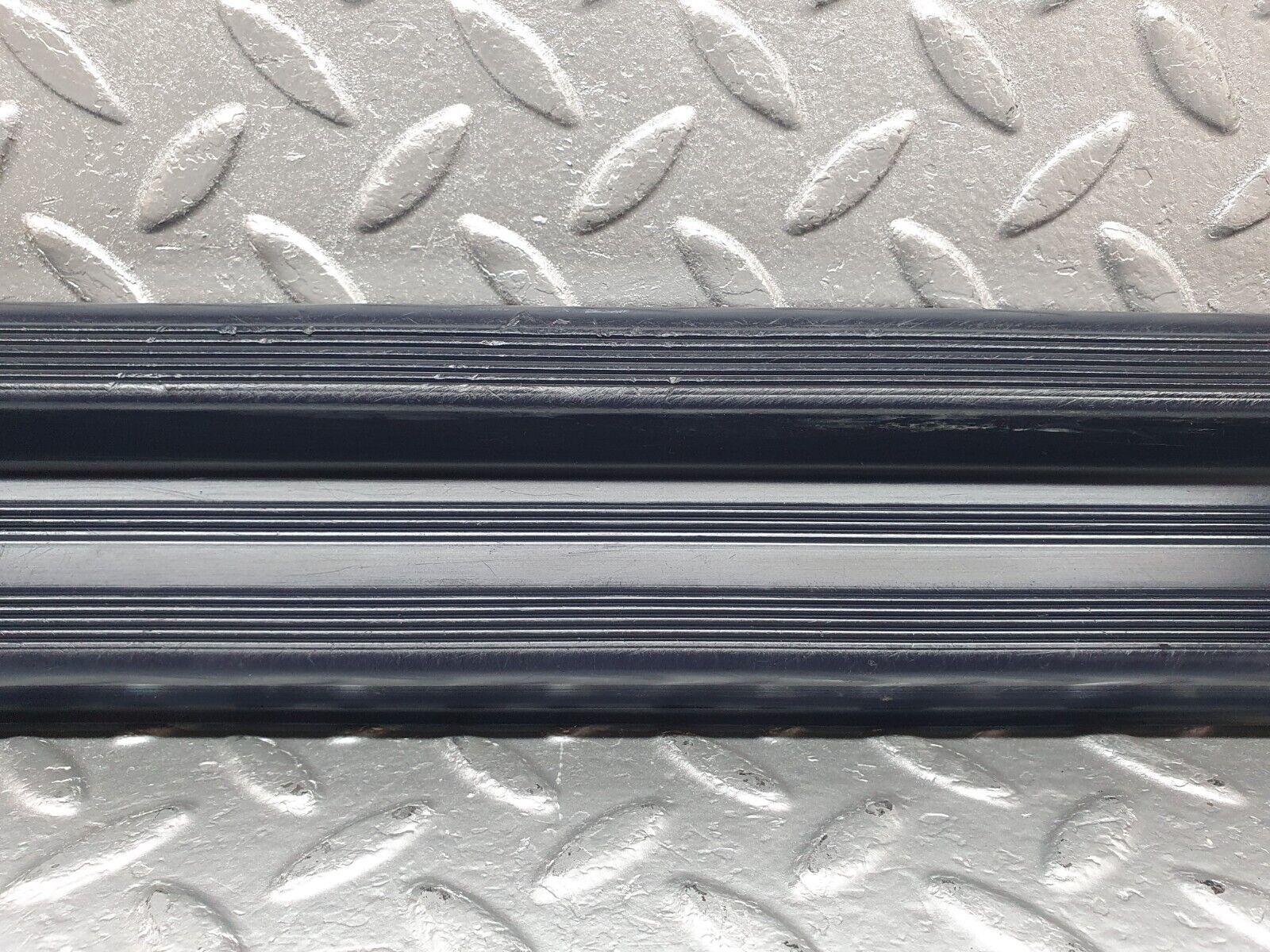 42713 Mercedes-Benz W201 190 2.0L Front Right Door Sill Blue