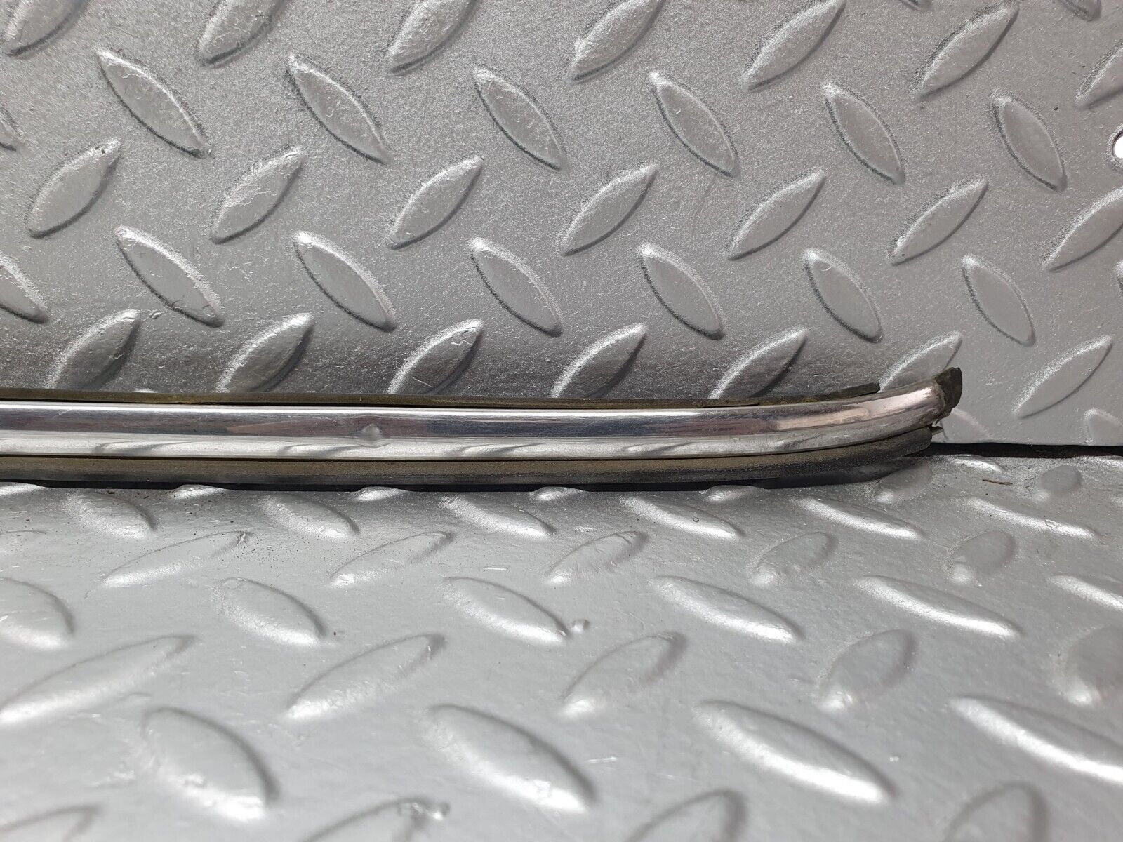 43462 Mercedes-Benz W108 280SE Rear Left Fender Wing Centre Moulding Trim