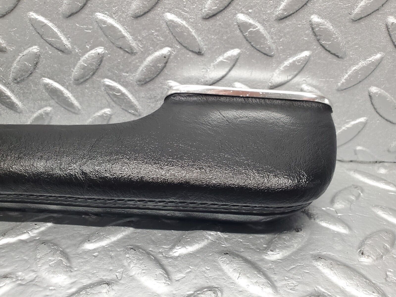 46344 Mercedes-Benz C123 280CE Coupe Front Right Interior Door Handle Black 1239702001