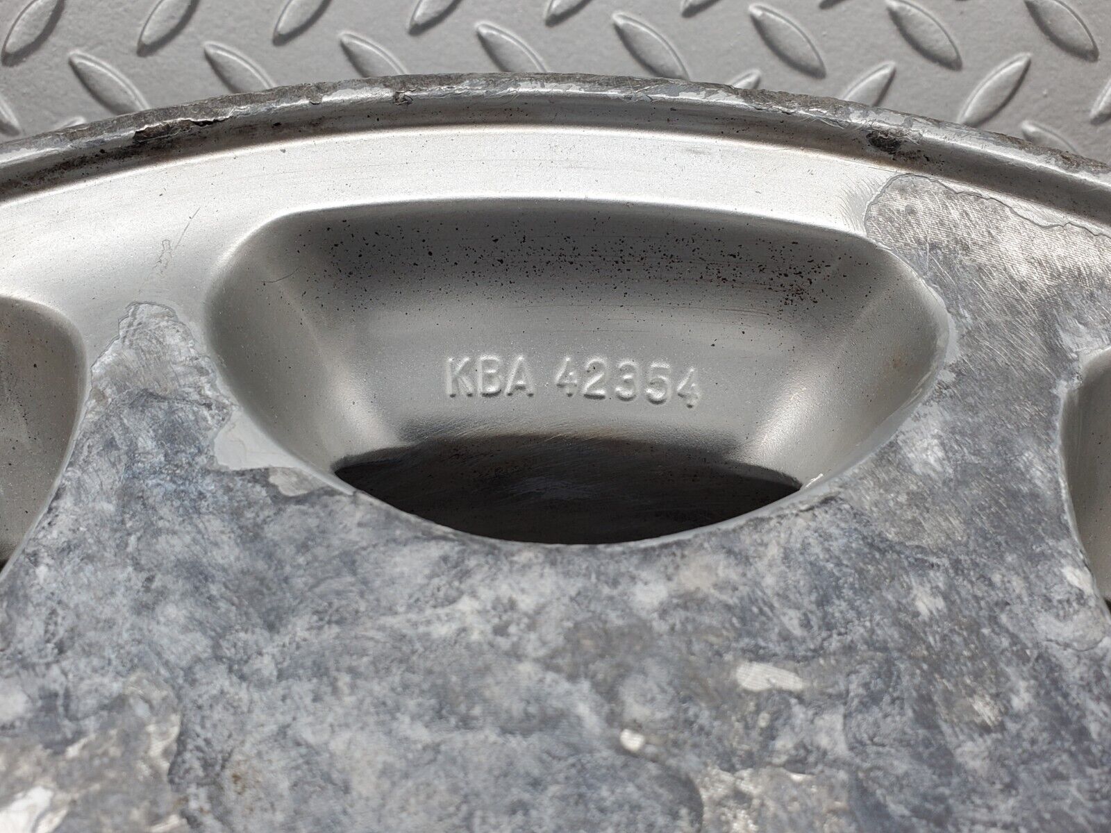 45331 Mercedes-Benz R129 Alloy Wheel 7Jx15H2 ET35 KBA42354