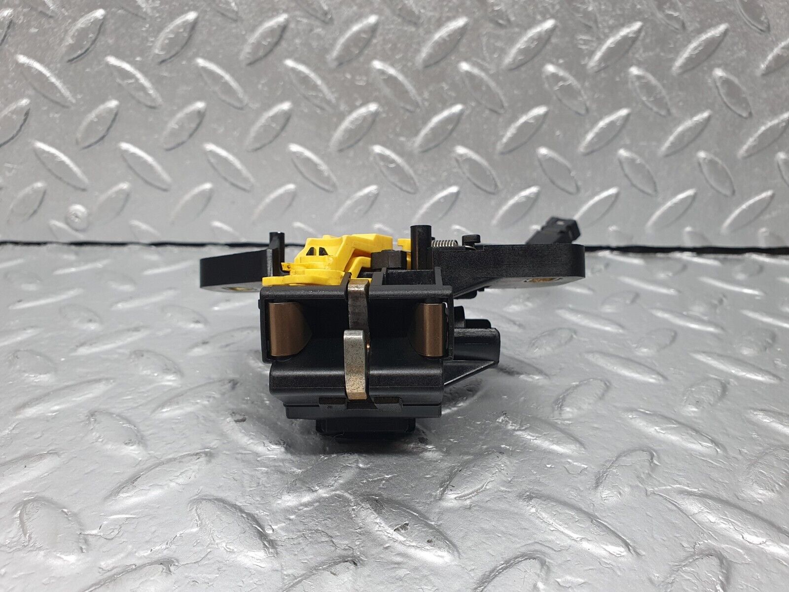 42232 Mercedes-Benz R129 320SL Coupe Trunk Lock 1298001810