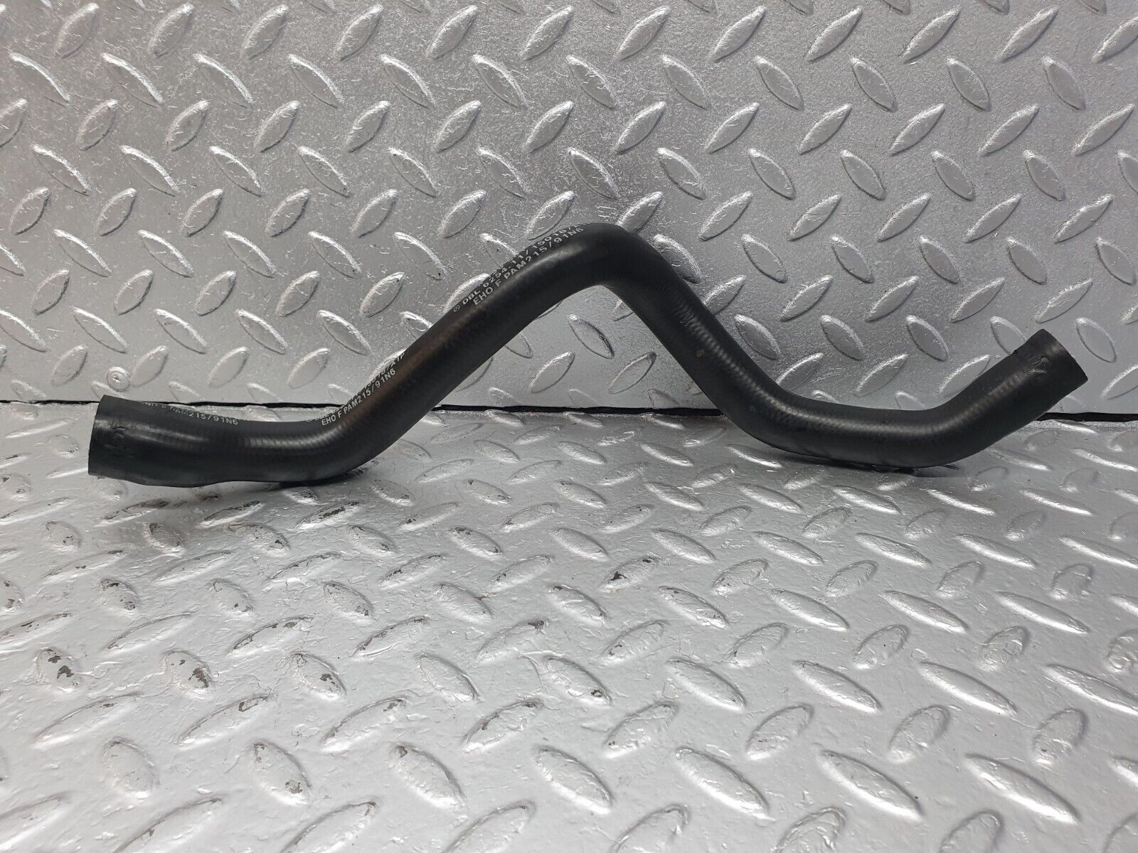 42523 Mercedes-Benz R129 320SL Coupe Radiator Lower Hose Pipe 1295012582