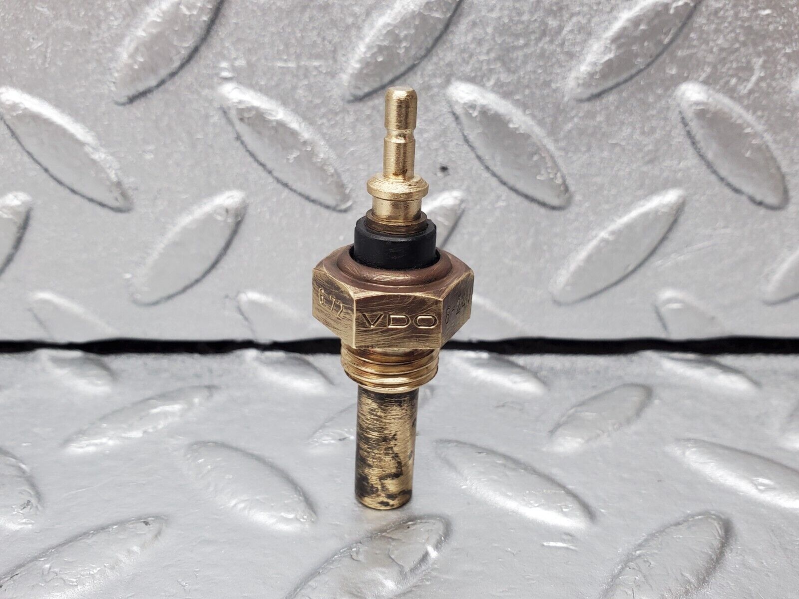 45471 Mercedes-Benz 280E M110.988 Coolant Temperature Sensor VDO