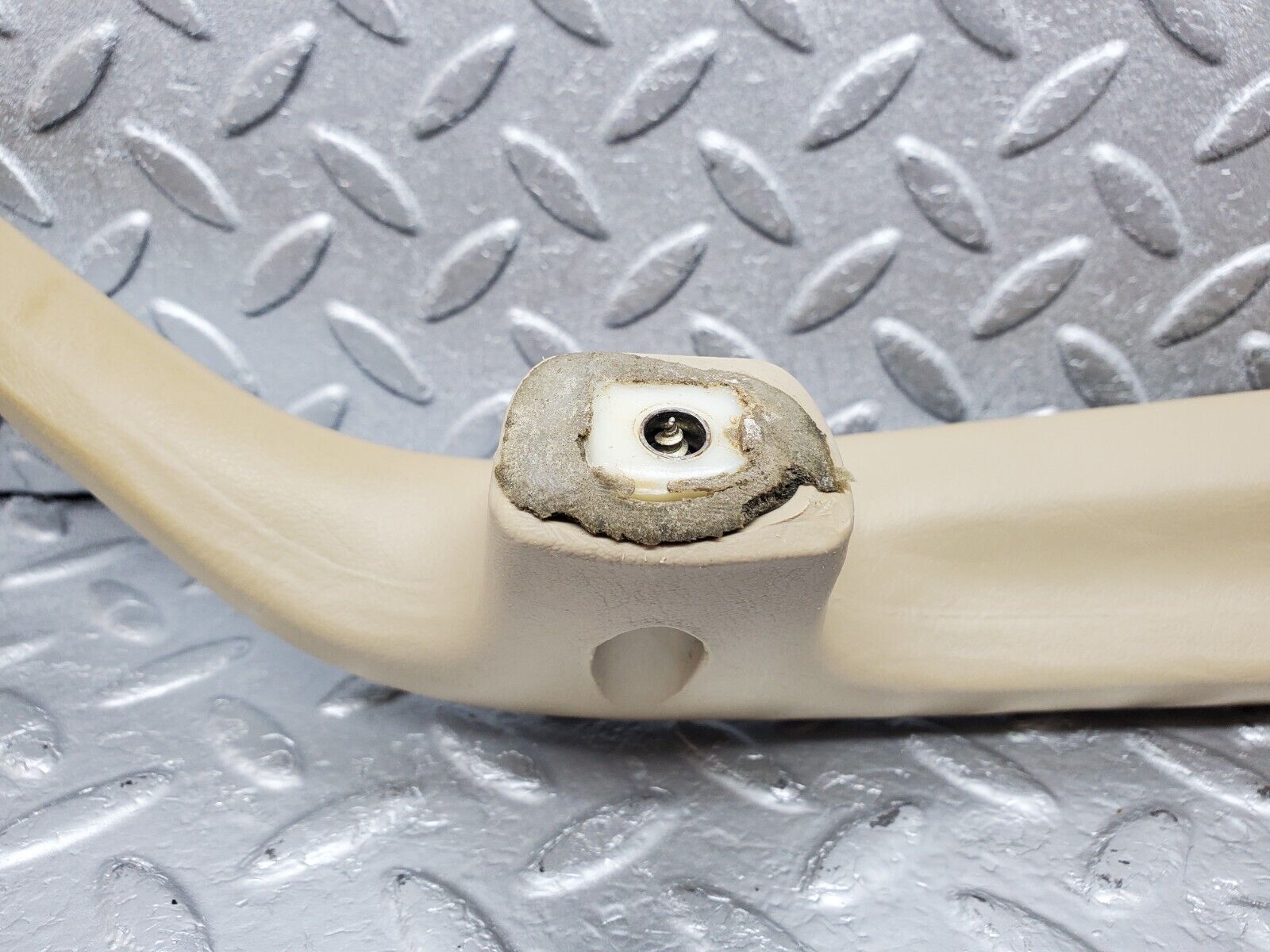 45616 Mercedes-Benz W126 420SE Front Left Interior Door Handle Beige 1269700901