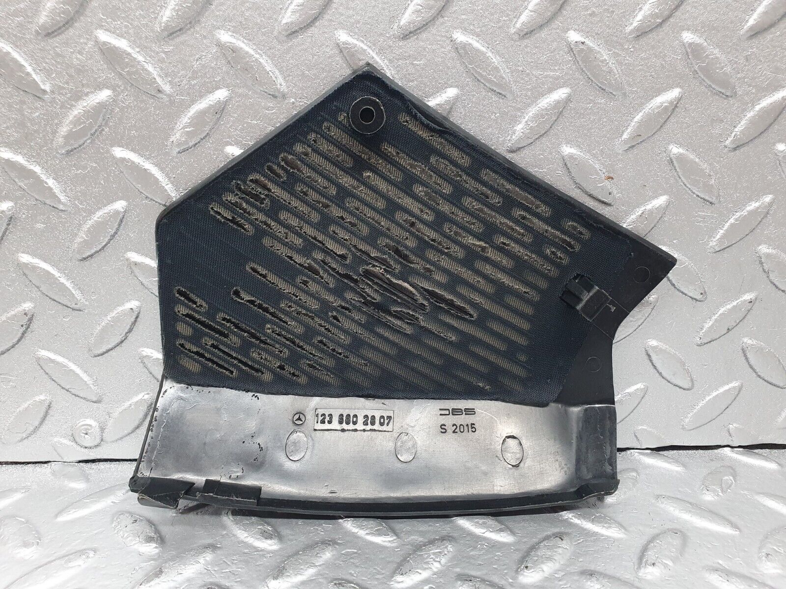 43910 Mercedes-Benz C123 230CE Coupe Dashboard Speaker Covers 1236802707 1236802807