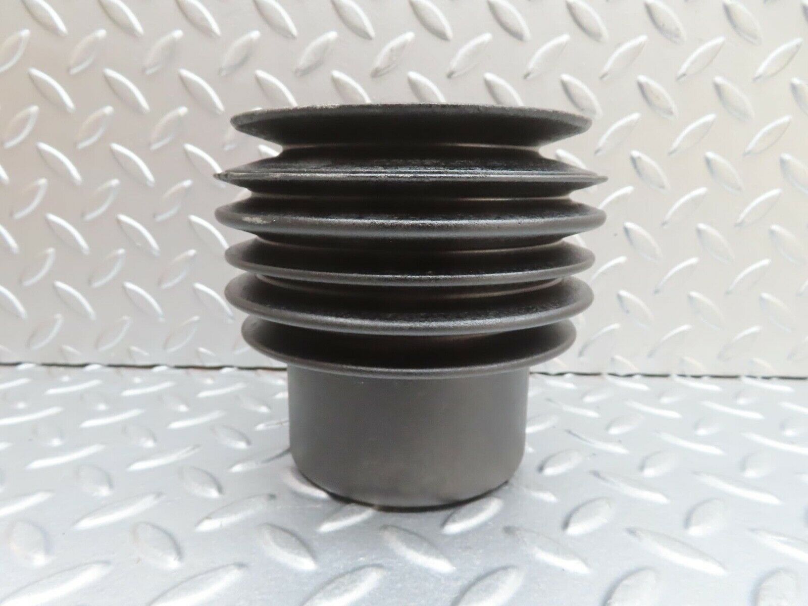 13711 Mercedes-Benz R107 450SL Crankshaft Pulley