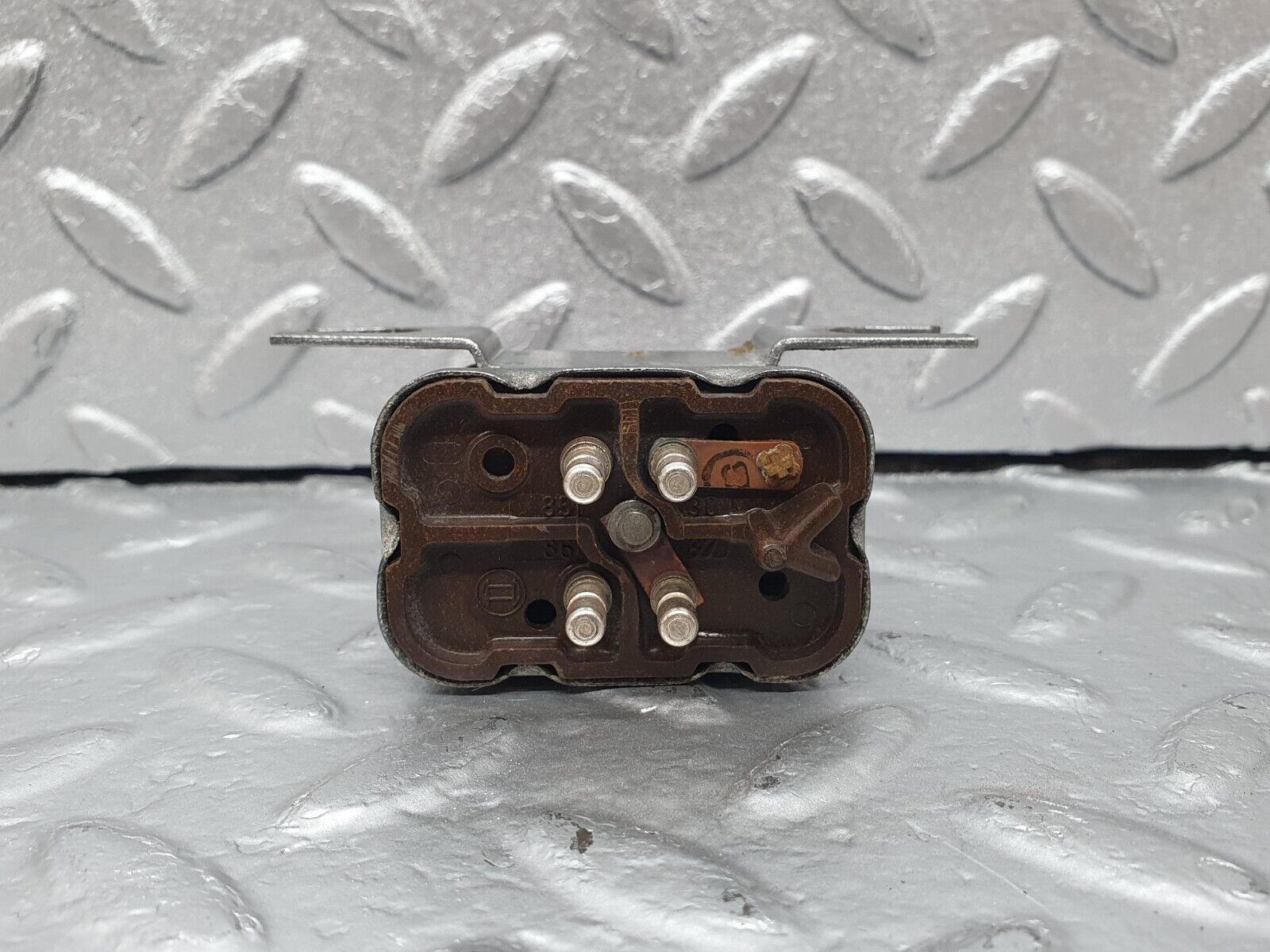 43125 Mercedes-Benz W108 280SE Multi Purpose Relay Bosch