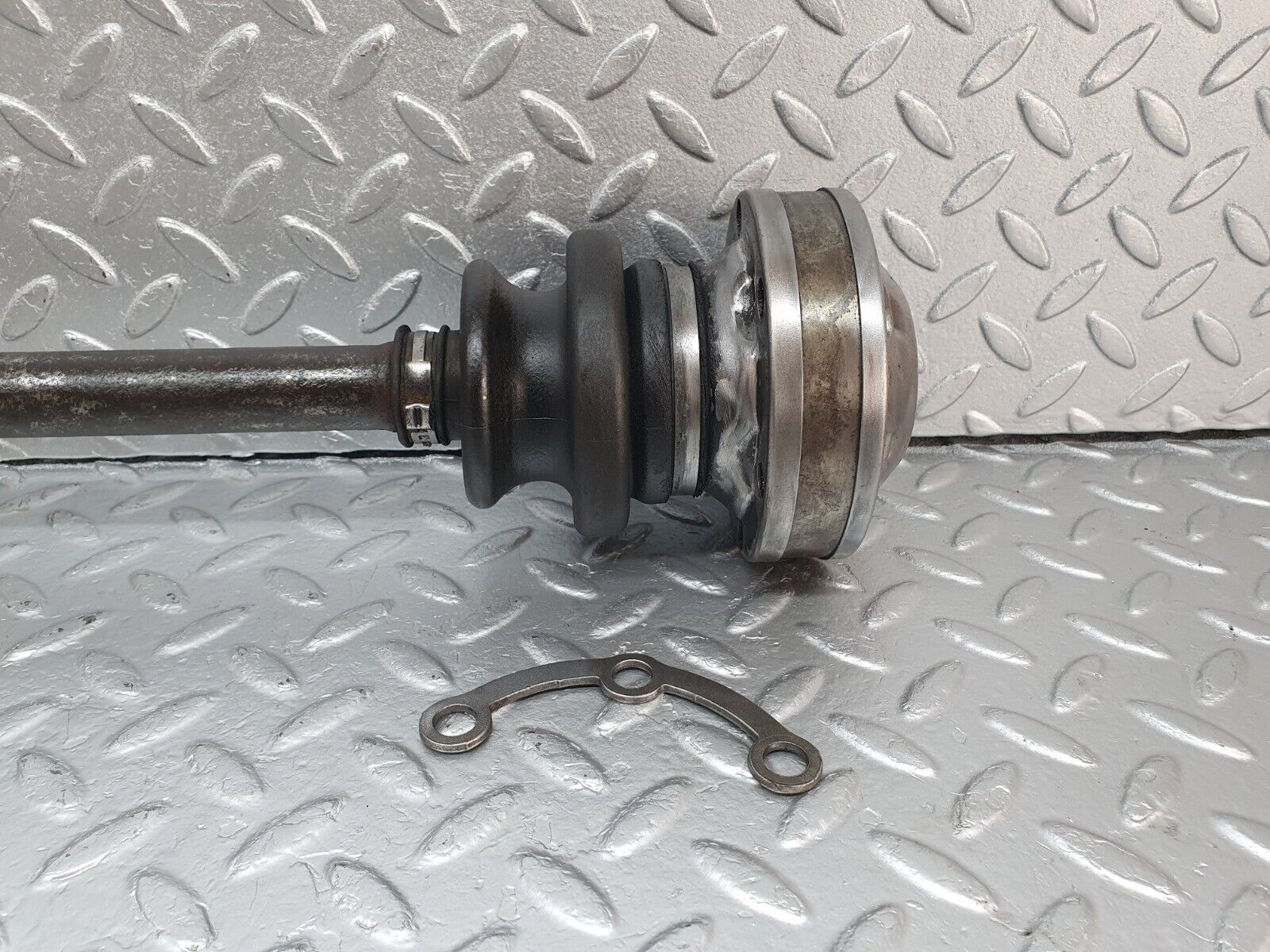 42624 Mercedes-Benz R129 320SL Coupe Axle Shaft Drive Shaft 2023570191