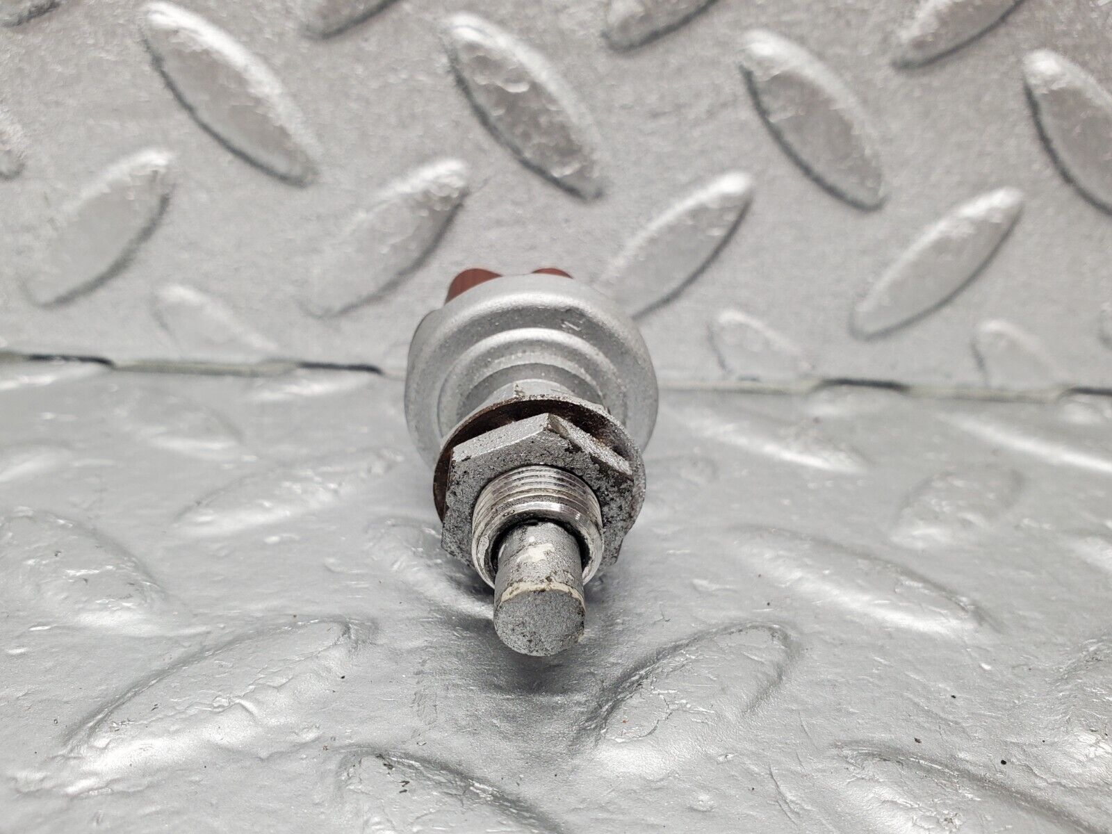 46000 Mercedes-Benz V123 240D LWB Brake Light Switch 190130