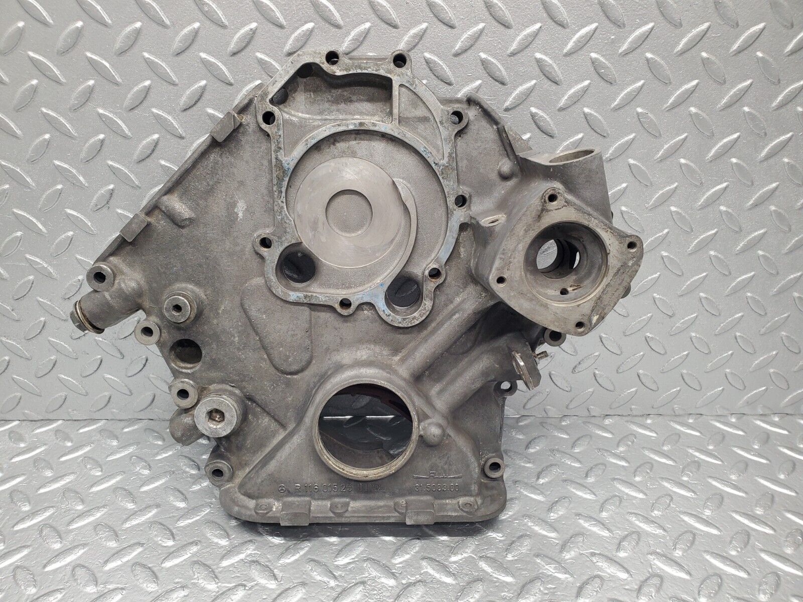 46257 Mercedes-Benz W126 420SE Timing Chain Cover 1160152501