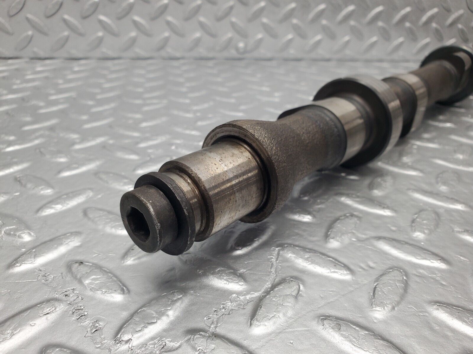 46614 Mercedes-Benz C123 280CE Coupe Camshaft Intake Side 1100517401