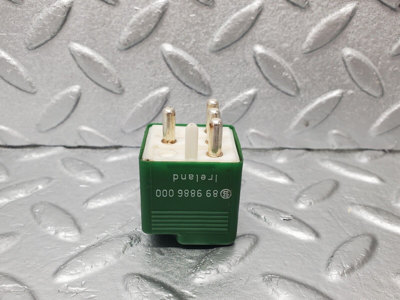 46914 Mercedes-Benz R129 320SL Coupe Overload Relay 0015429619