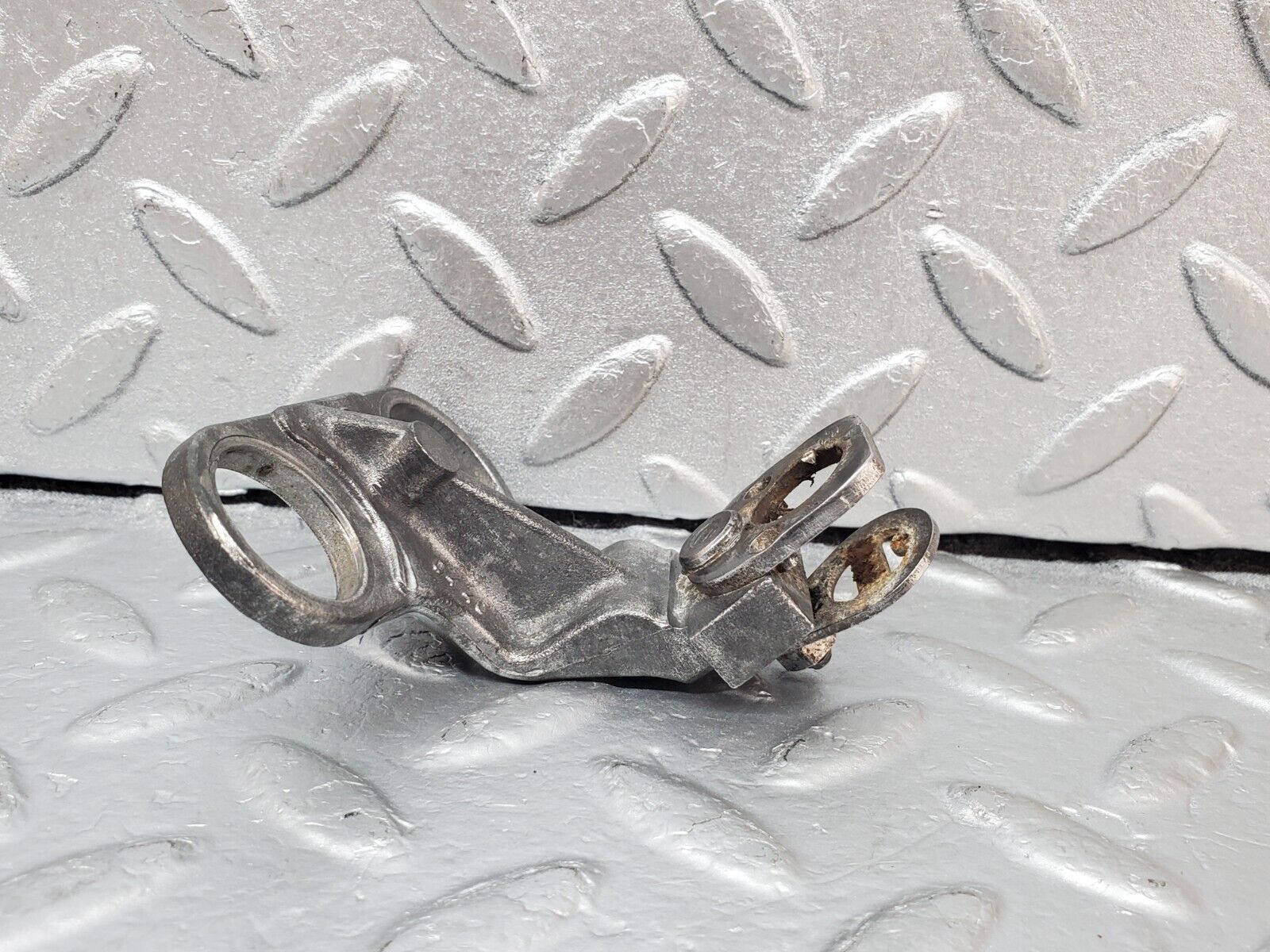 44538 Mercedes-Benz W123 280E Crankshaft Sensor Holder Bracket 1101530440