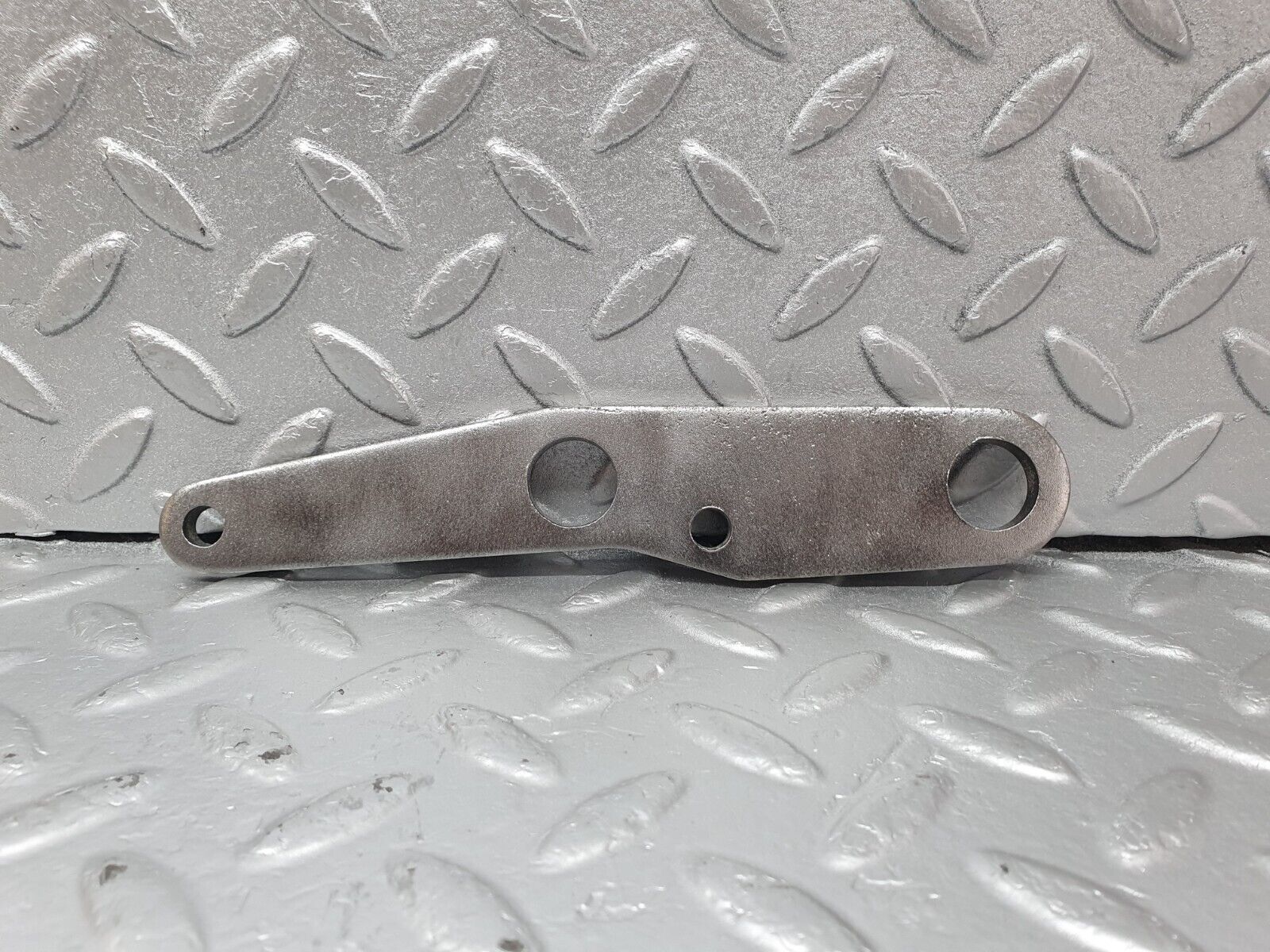 43436 Mercedes-Benz W108 280SE Automatic Gearbox Linkage Bracket